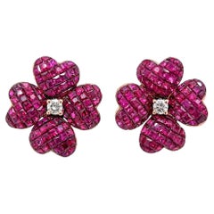 Vintage 1950s Mystery-Invisibly Set Ruby Diamond Clover 18K Gold Stud Earrings