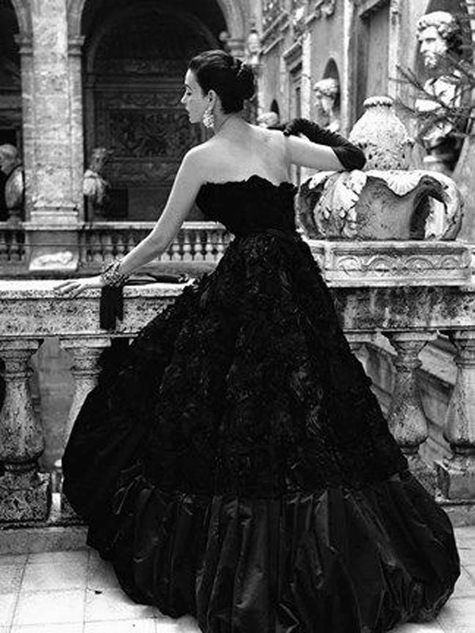 Vintage 1950s Nanty Couture Black Pleated Silk Taffeta Strapless Voluminous Gown 11