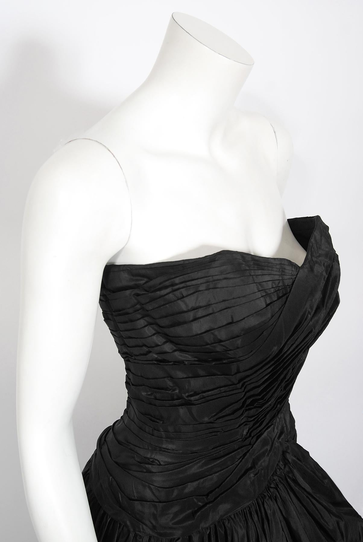 Vintage 1950s Nanty Couture Black Pleated Silk Taffeta Strapless Voluminous Gown 2