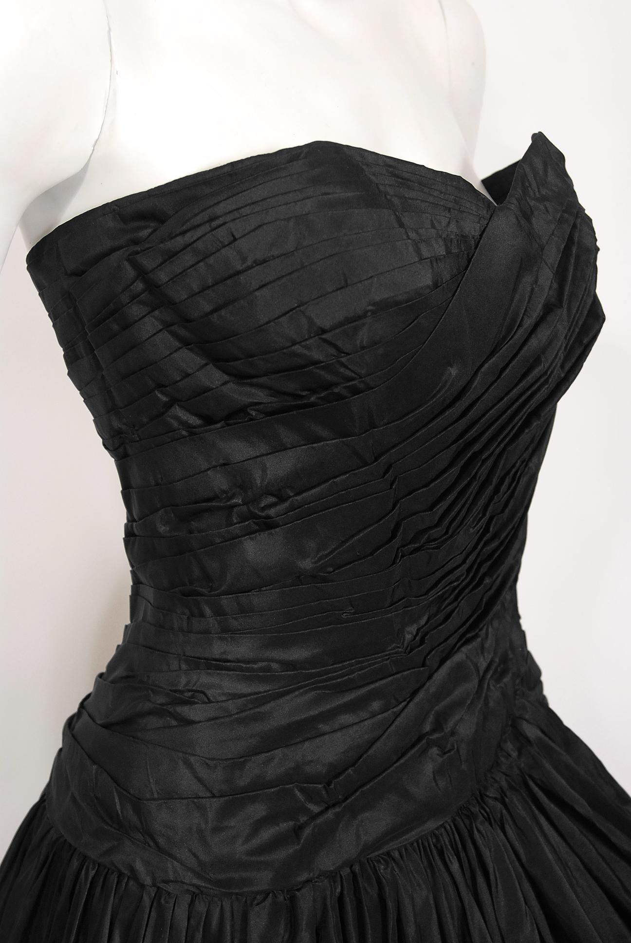 Vintage 1950s Nanty Couture Black Pleated Silk Taffeta Strapless Voluminous Gown 3