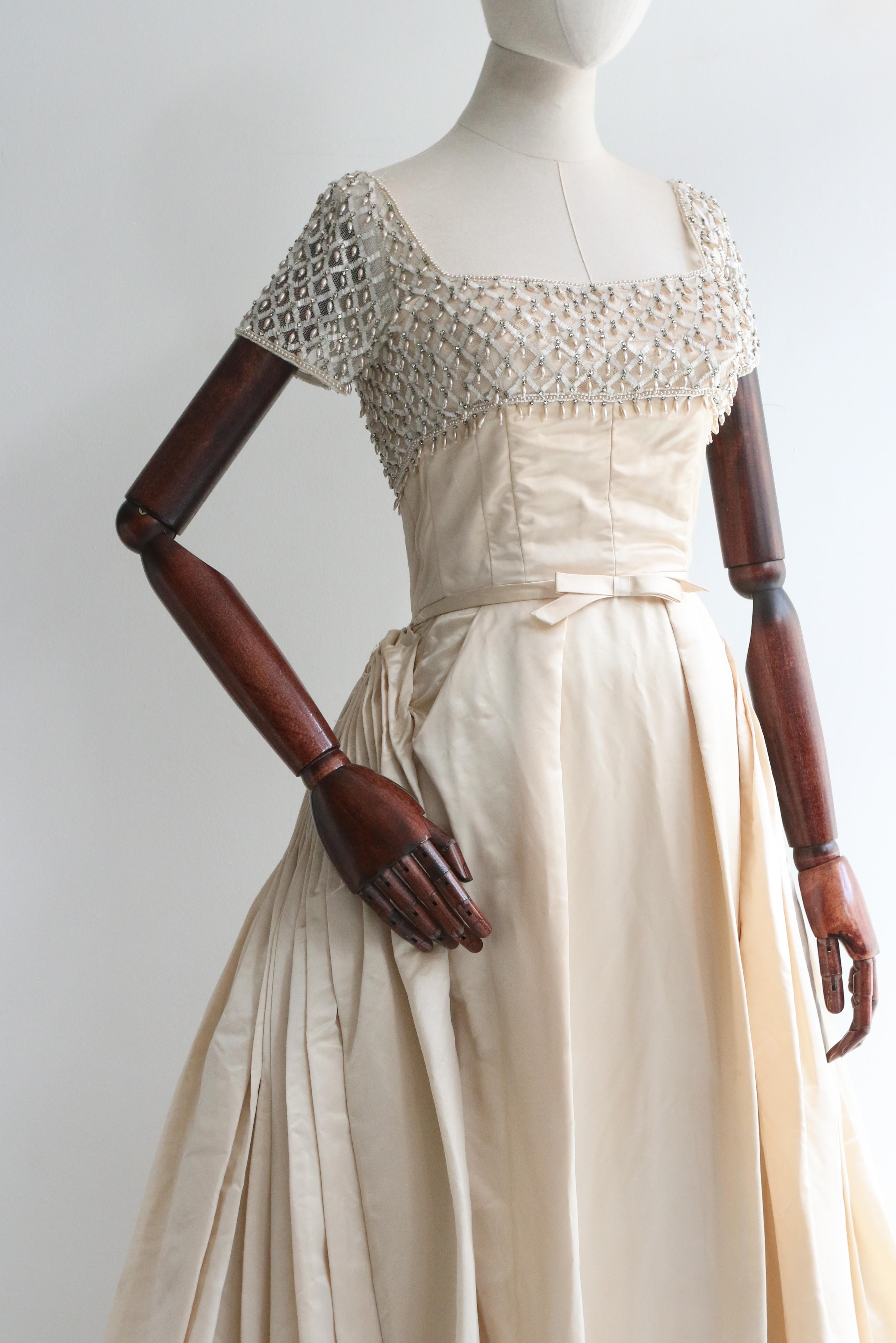 Vintage 1950's Neymar Couture Duchess Satin & Beaded Gown UK 4 US 0 For Sale 1