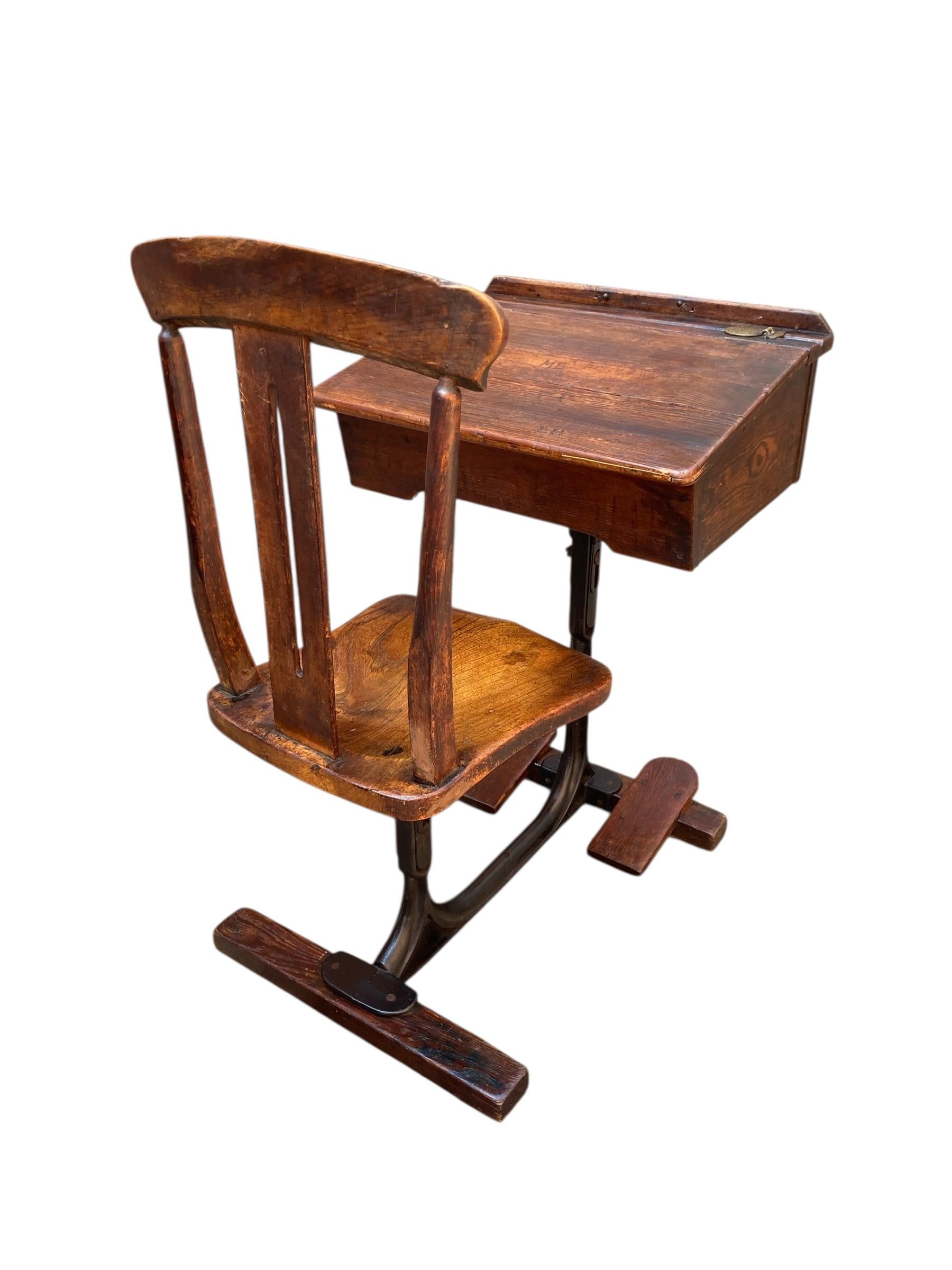 Scrivania e sedia combinata in Oak del 1950 