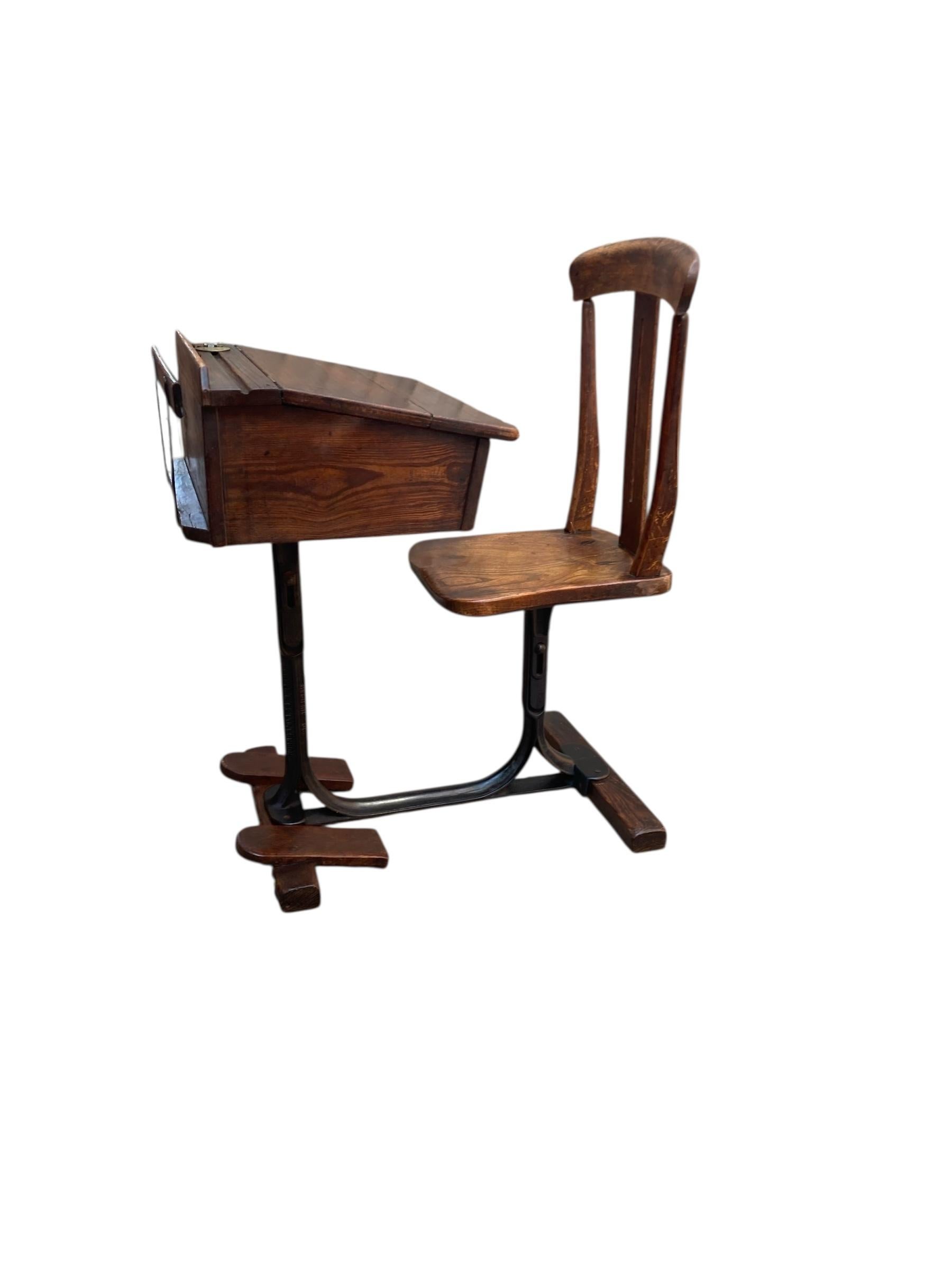 Scrivania e sedia combinata in Oak del 1950 