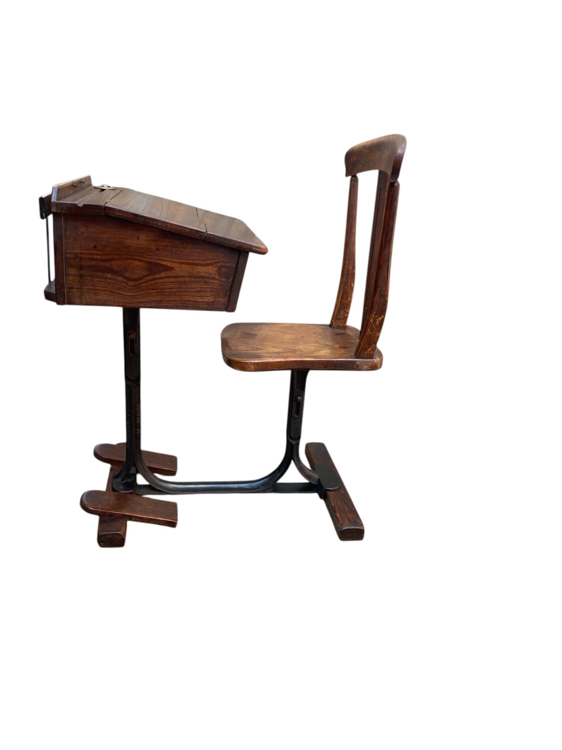 Scrivania e sedia combinata in Oak del 1950 