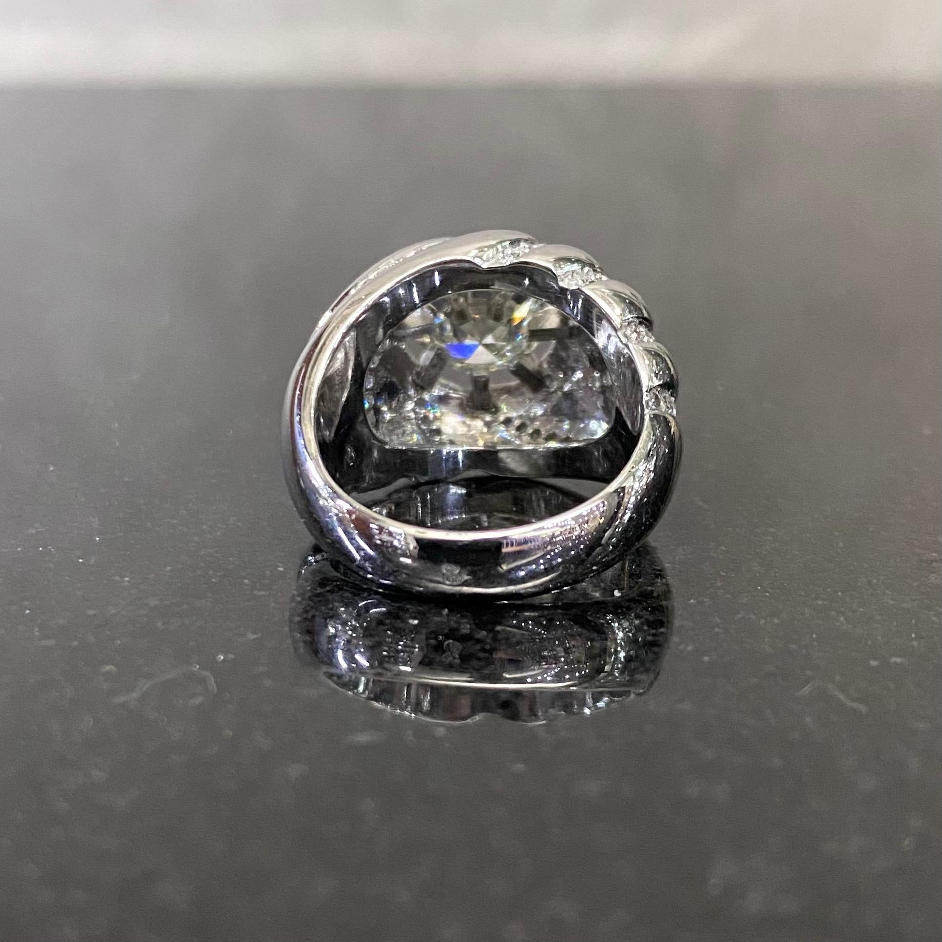 Vintage 1950s Old European Brilliant Diamond Spiral Bombe Cocktail Ring Platinum In Good Condition For Sale In Lisbon, PT