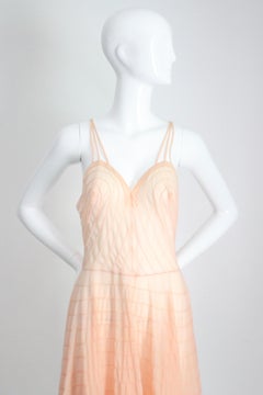 Vintage 1950's Peach Dress Slip 1950's Vanity Fair Lingerie UK 10-12 US 6-8