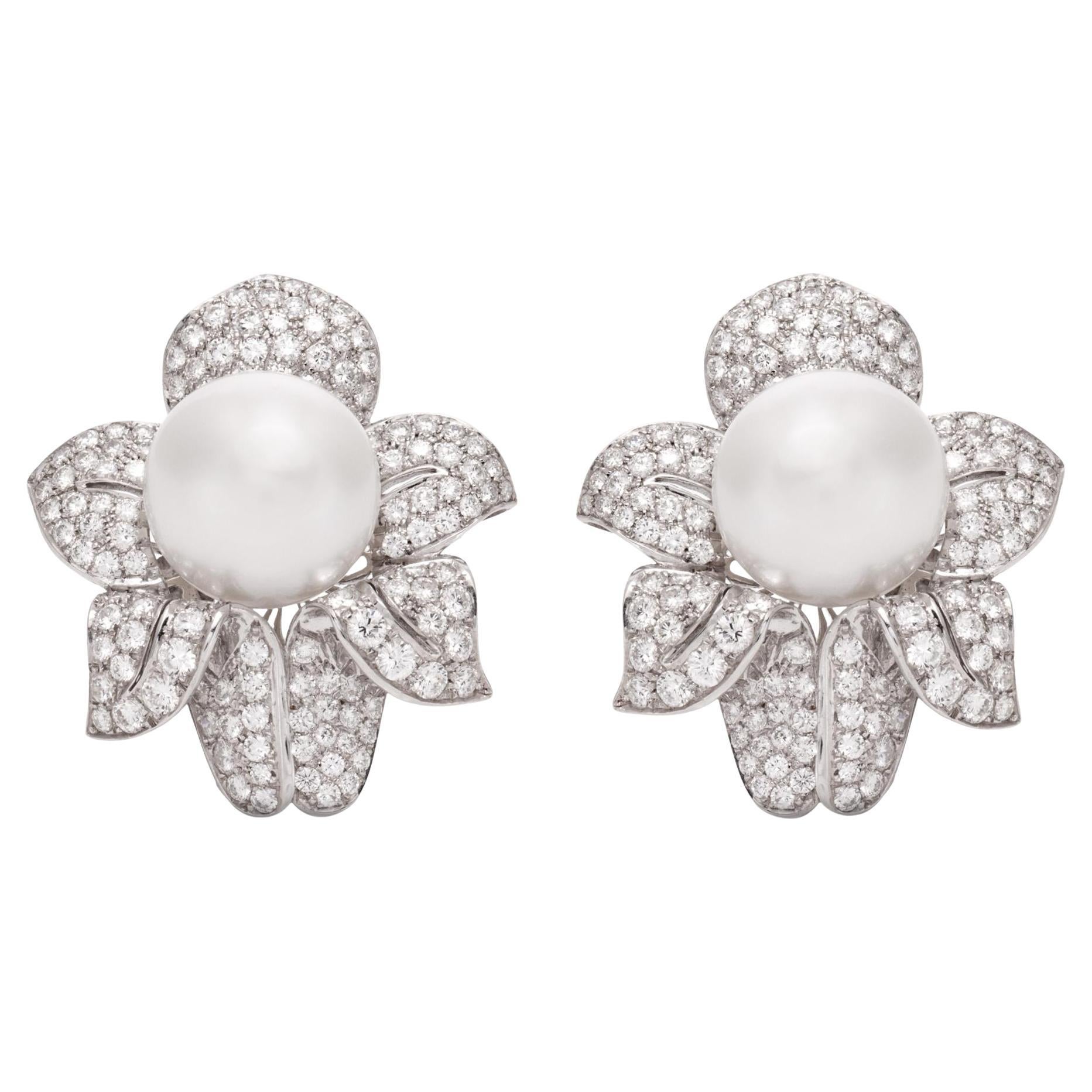 Orecchini a fiore con perle e diamanti da 13,50 carati, vintage anni
50