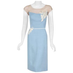 Peggy Hunt - Robe sablier vintage bleu pâle en lin avec appliques et illusion, années 1950