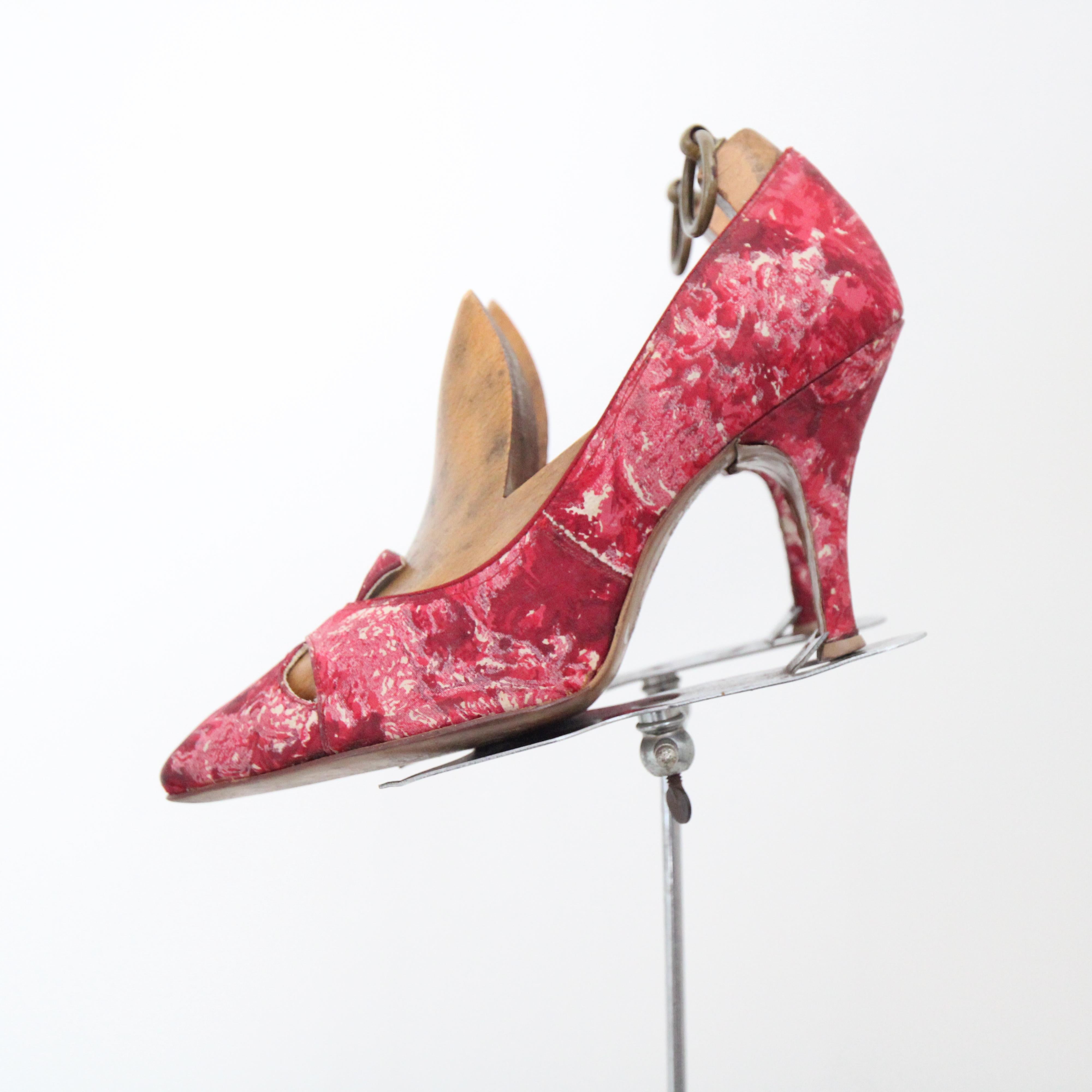 De las mujeres Zapatos de tacón vintage años 50 rosa acuarela seda floral UK 5 US 7 EU 38 en venta