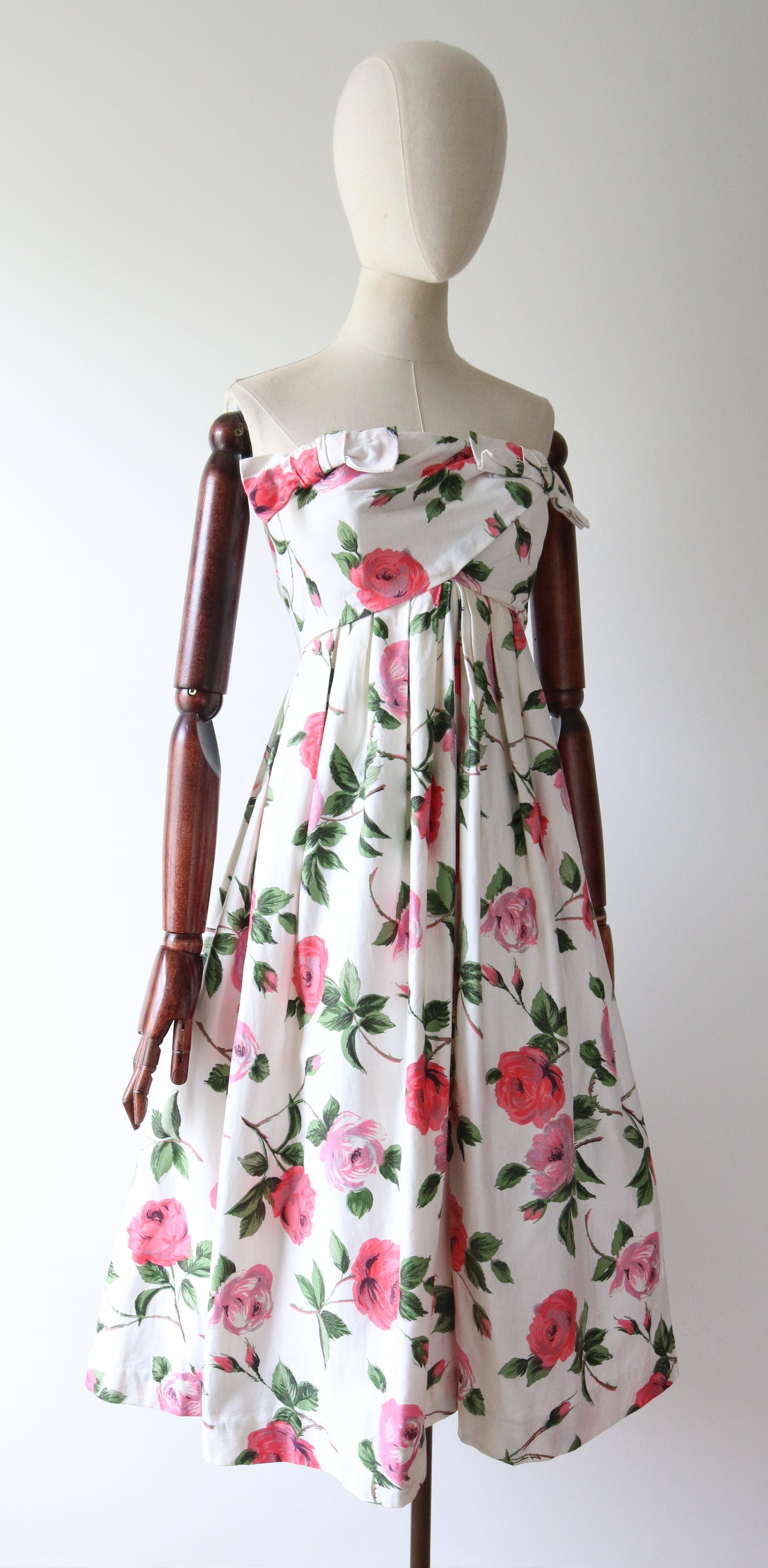 Vintage 1950's Pink Rose Print Strapless Dress Bow Front Polly Peck UK 8 US 4 In Good Condition For Sale In Cheltenham, GB