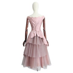 Vintage 1950's Rosa Satin bestickt Scalloped Tiered Tulle Kleid UK 6-8 US 2-4