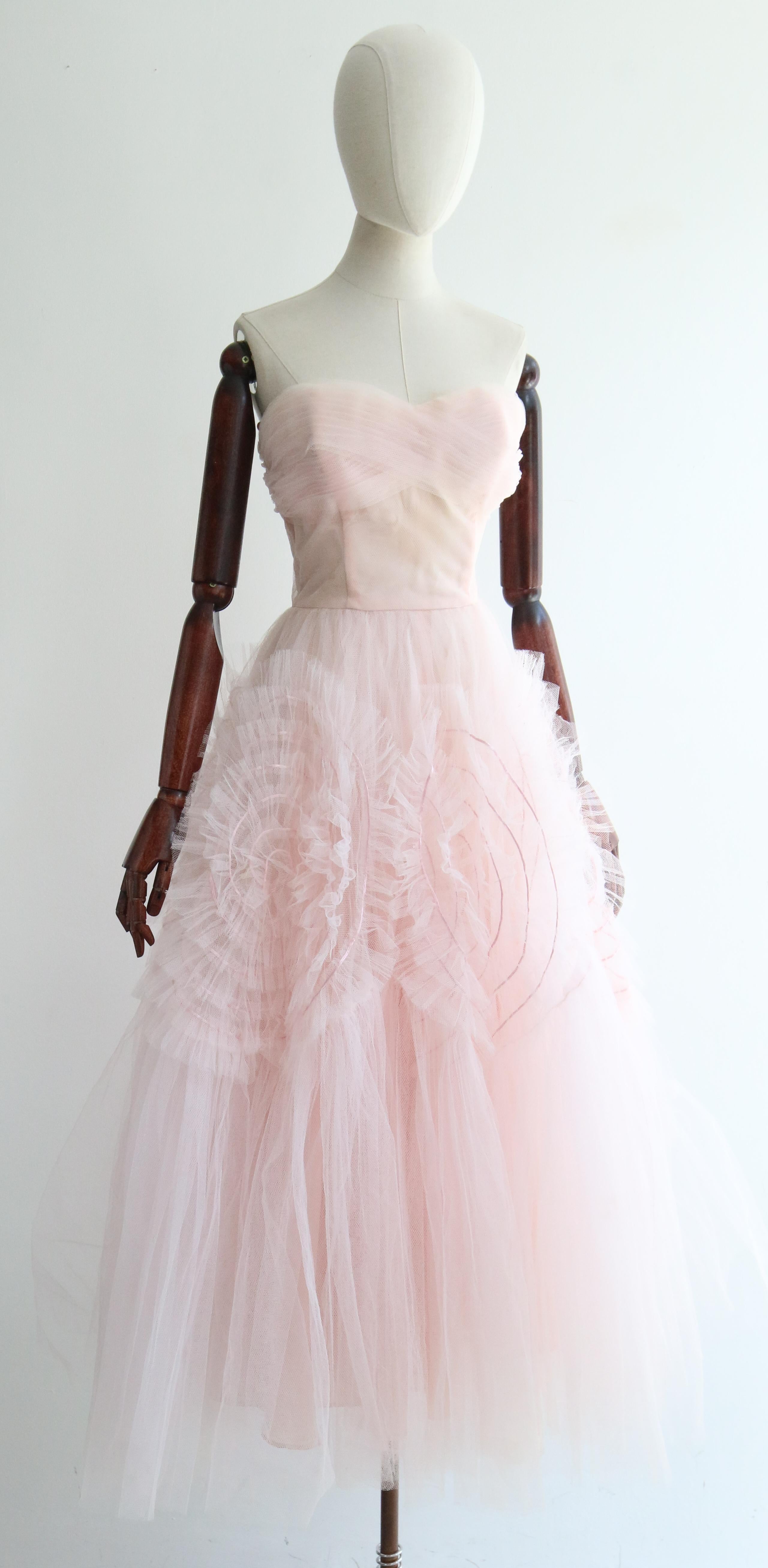 Vintage 1950's Pink Swirling Satin & Tulle Dress UK 6 US 2 In Good Condition For Sale In Cheltenham, GB