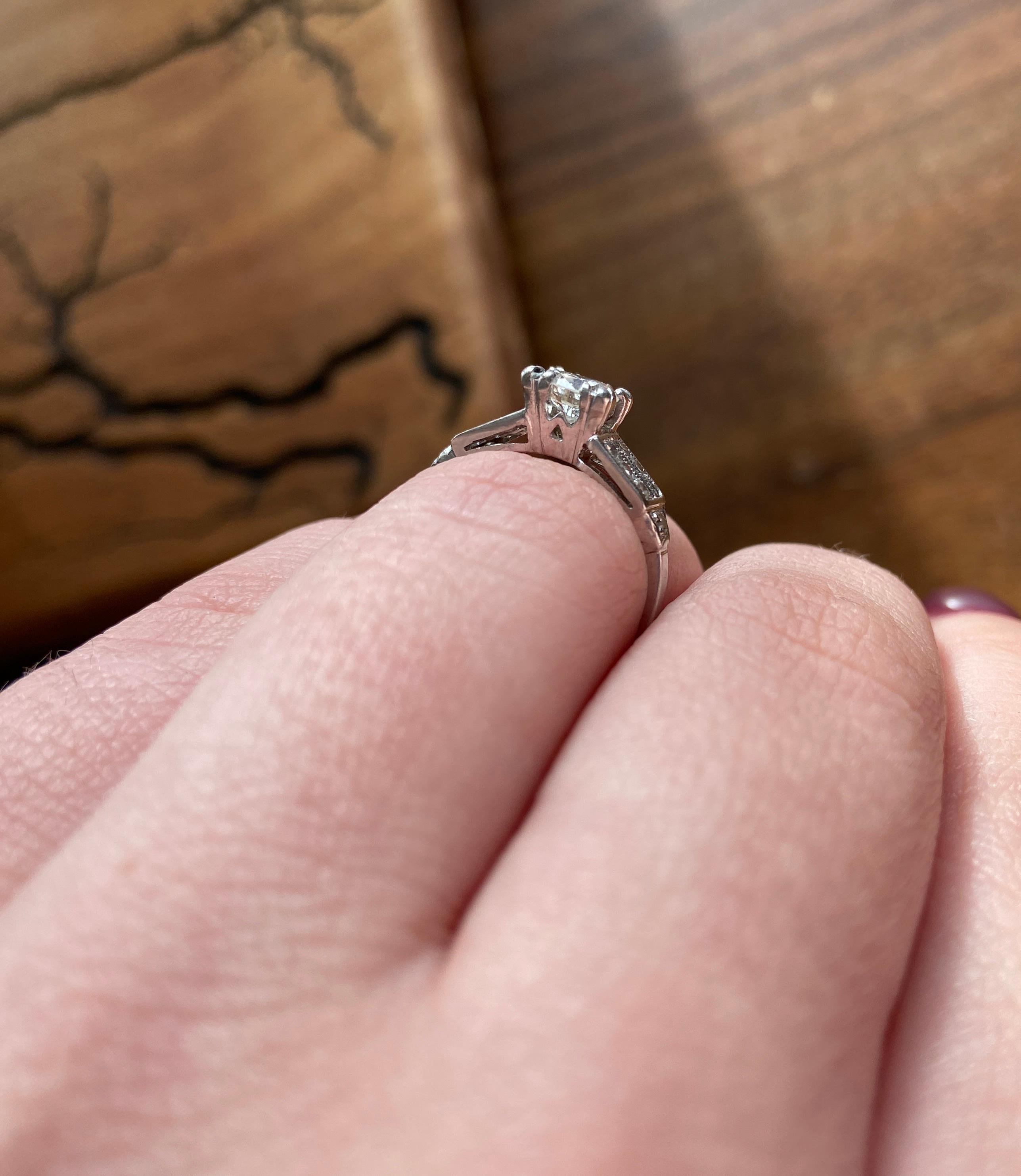 Vintage 1950s Platinum and Diamond Engagement Ring For Sale 5