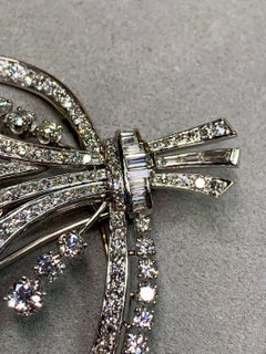 Vintage 1950’s Platinum Asymmetrical Ribbon Spray Bullet Diamond Brooch Clip 7ct