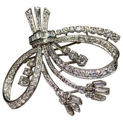 Vintage 1950’s Platinum Asymmetrical Ribbon Spray Bullet Diamond Brooch Clip 7ct