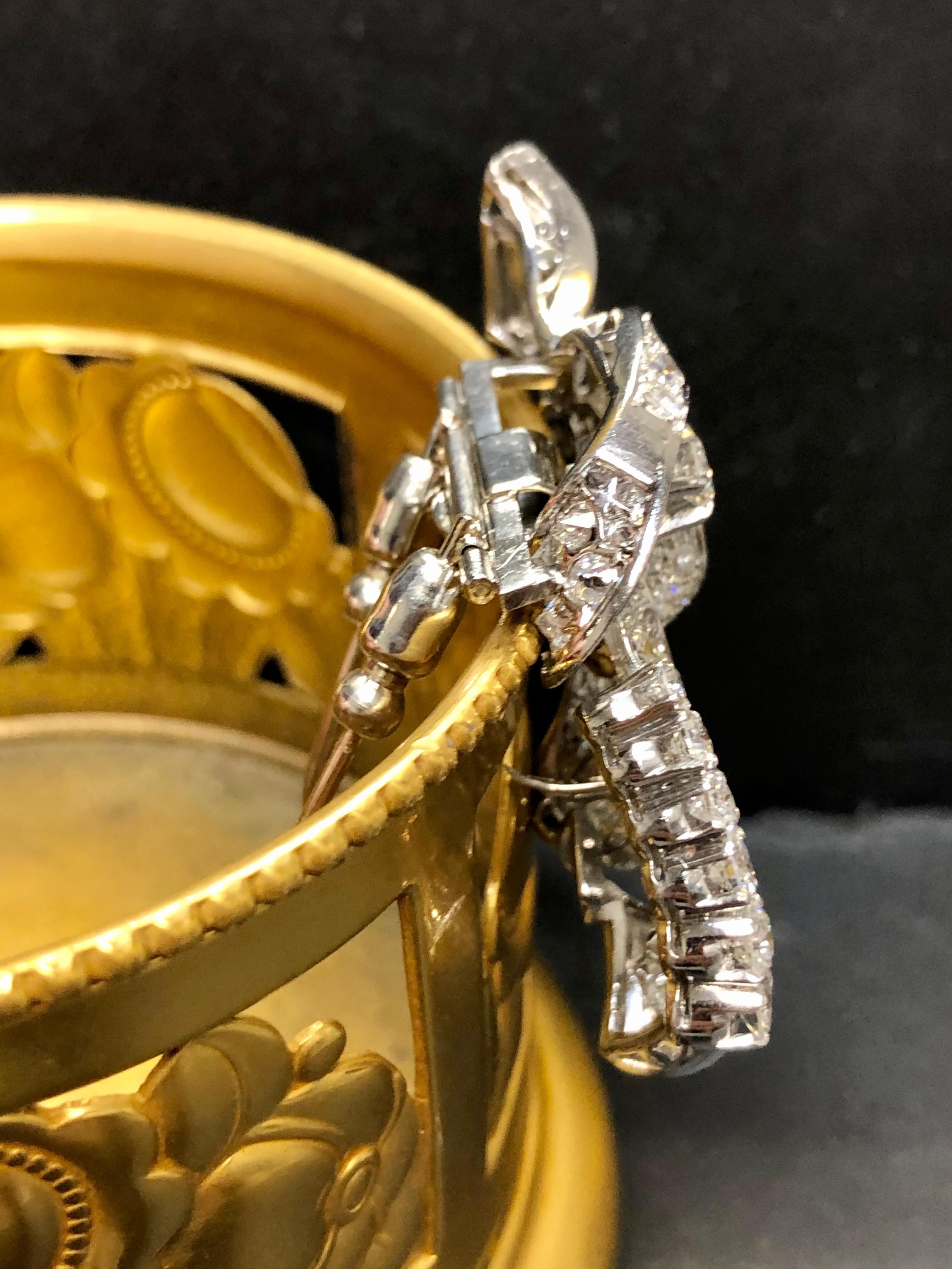 Women's or Men's Estate Vintage 1950’s Platinum Large Ornate Diamond Brooch Pin 7.60cttw For Sale