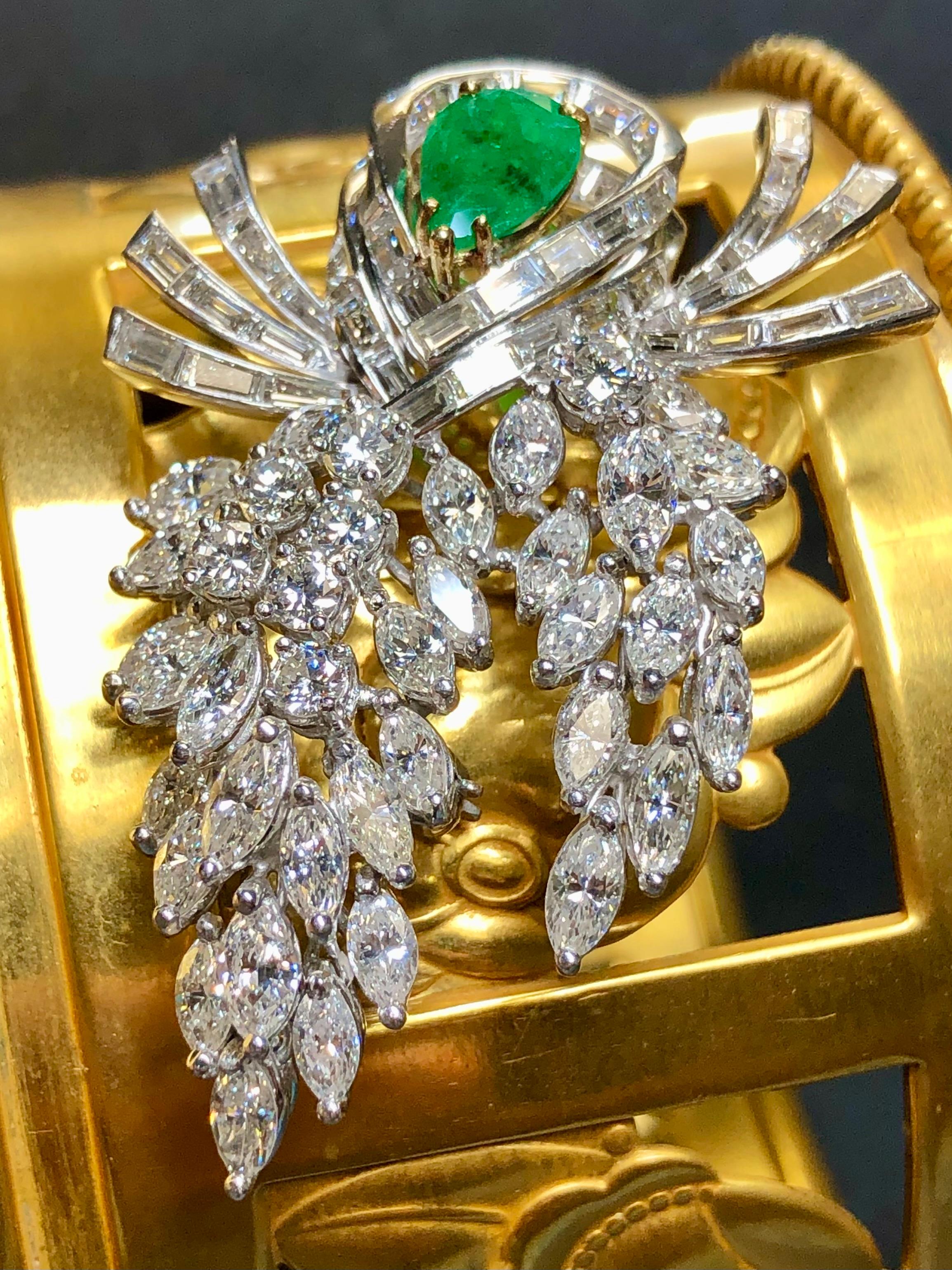 Vintage 1950’s Platinum Diamond Emerald Articulating Brooch Pin 11.30cttw G Vs In Good Condition For Sale In Winter Springs, FL