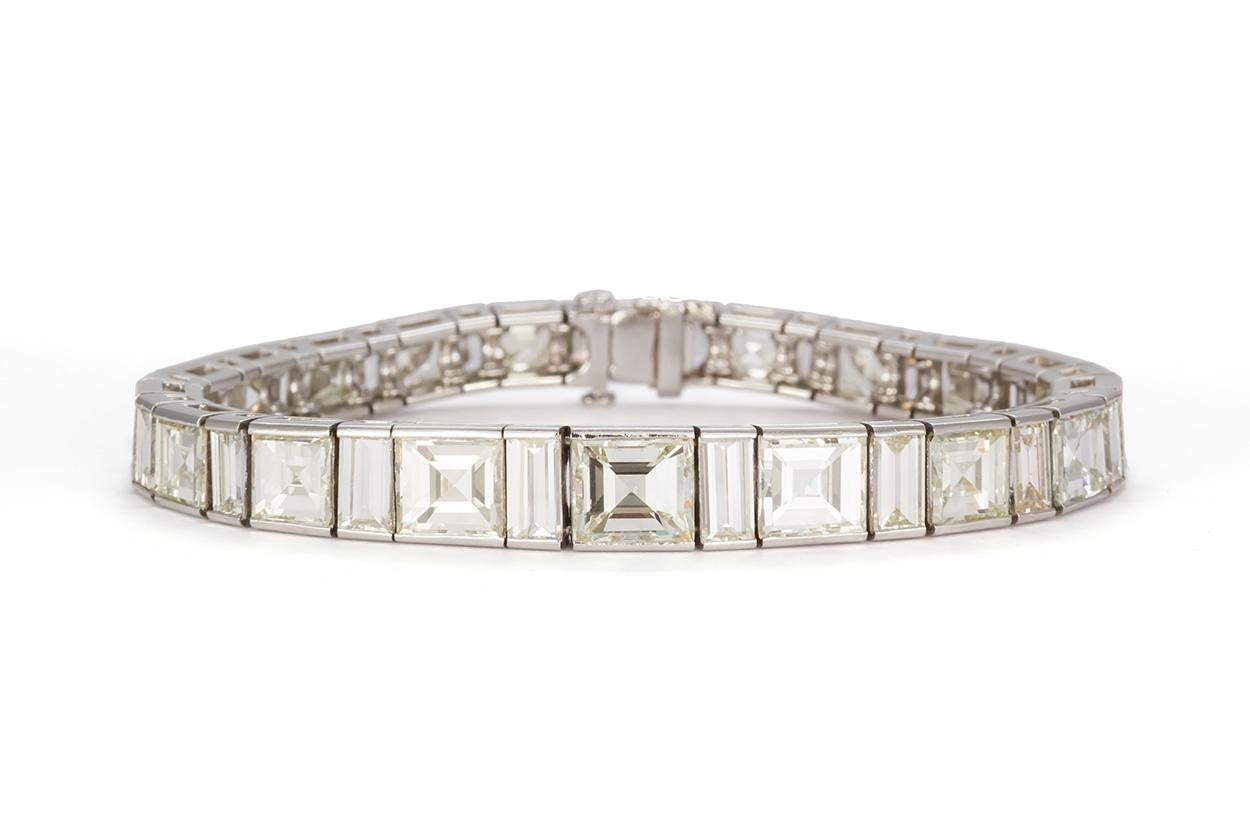 Women's Vintage 1950s Platinum and Diamond Graduated Line Bracelet 35.00 Carat