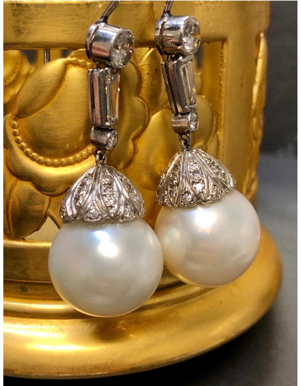 Vintage 1950's Platin Diamanten Südsee Perle Tropfen Französisch Haken Ohrringe (Rundschliff)