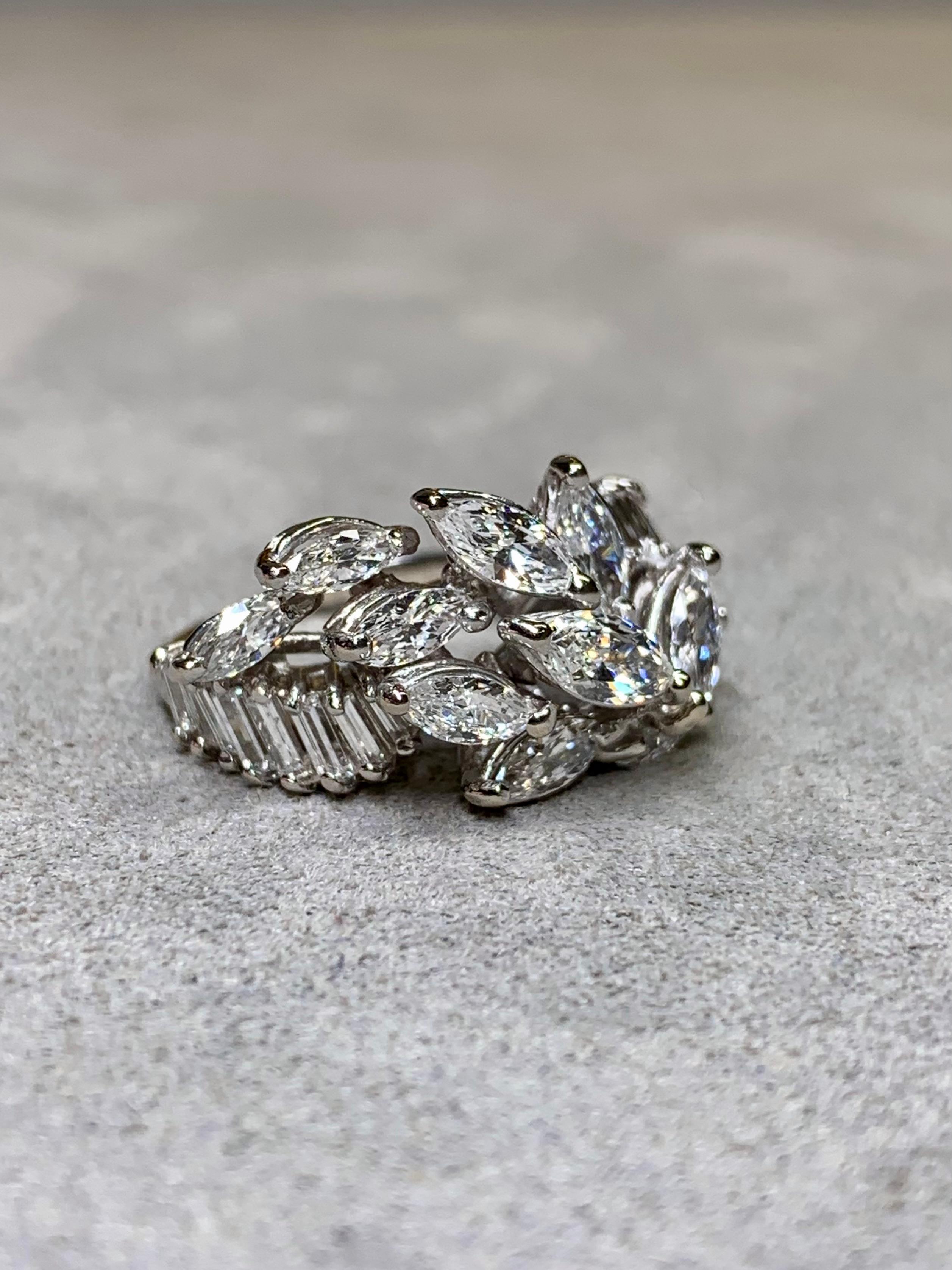 Taille Marquise Vintage 1950's Platinum Marquise Baguette Diamond Spray Retro Cocktail Ring G Vs en vente