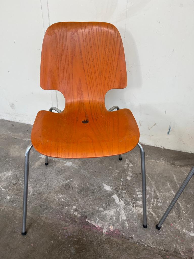 Scandinave moderne Vintage 1950's Retro Orange chaises Fritz Hansen en vente