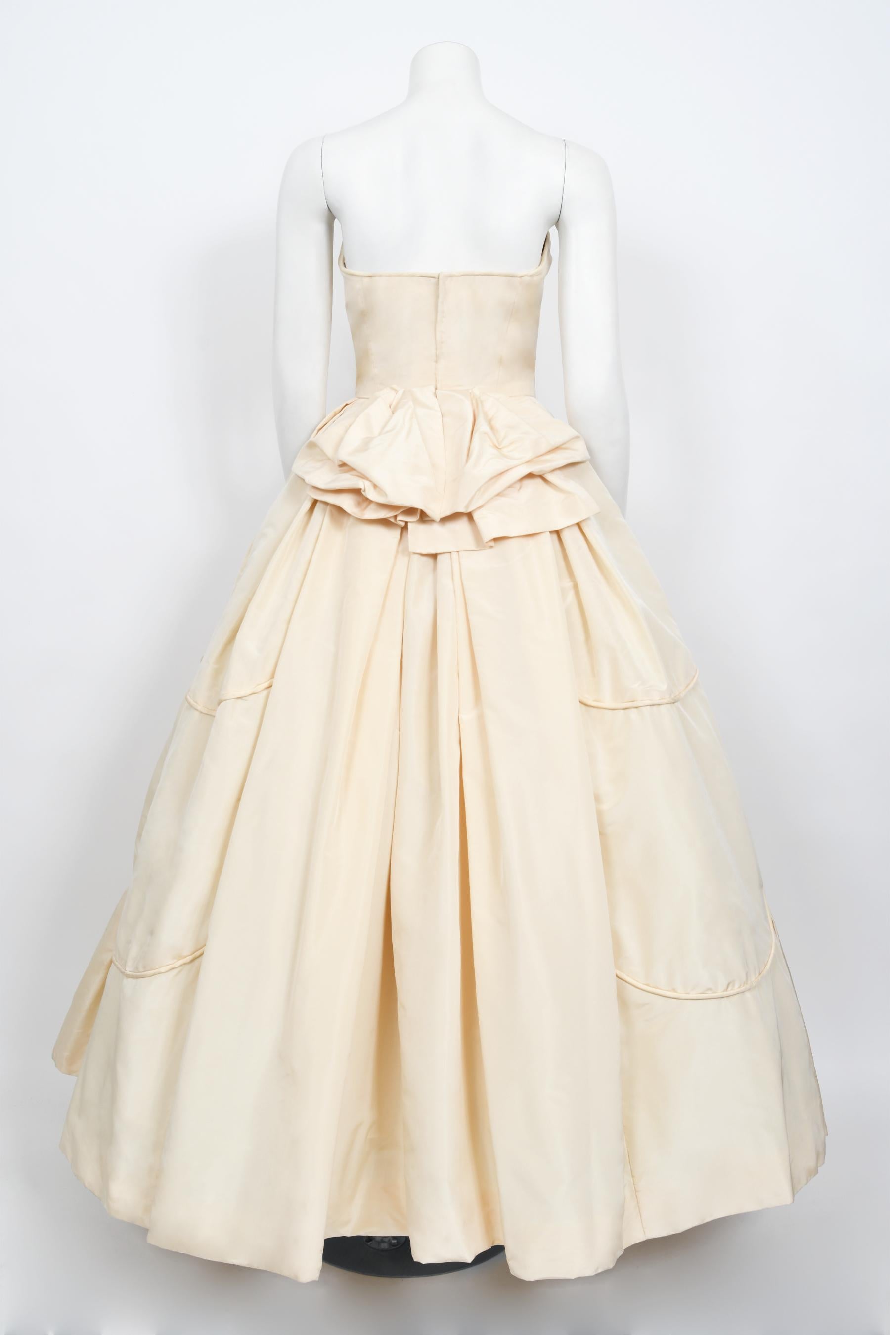 Vintage 1950er Rosalie Macrini Couture Cremefarbenes trägerloses Braut-/Hochzeitskleid aus Seide   8