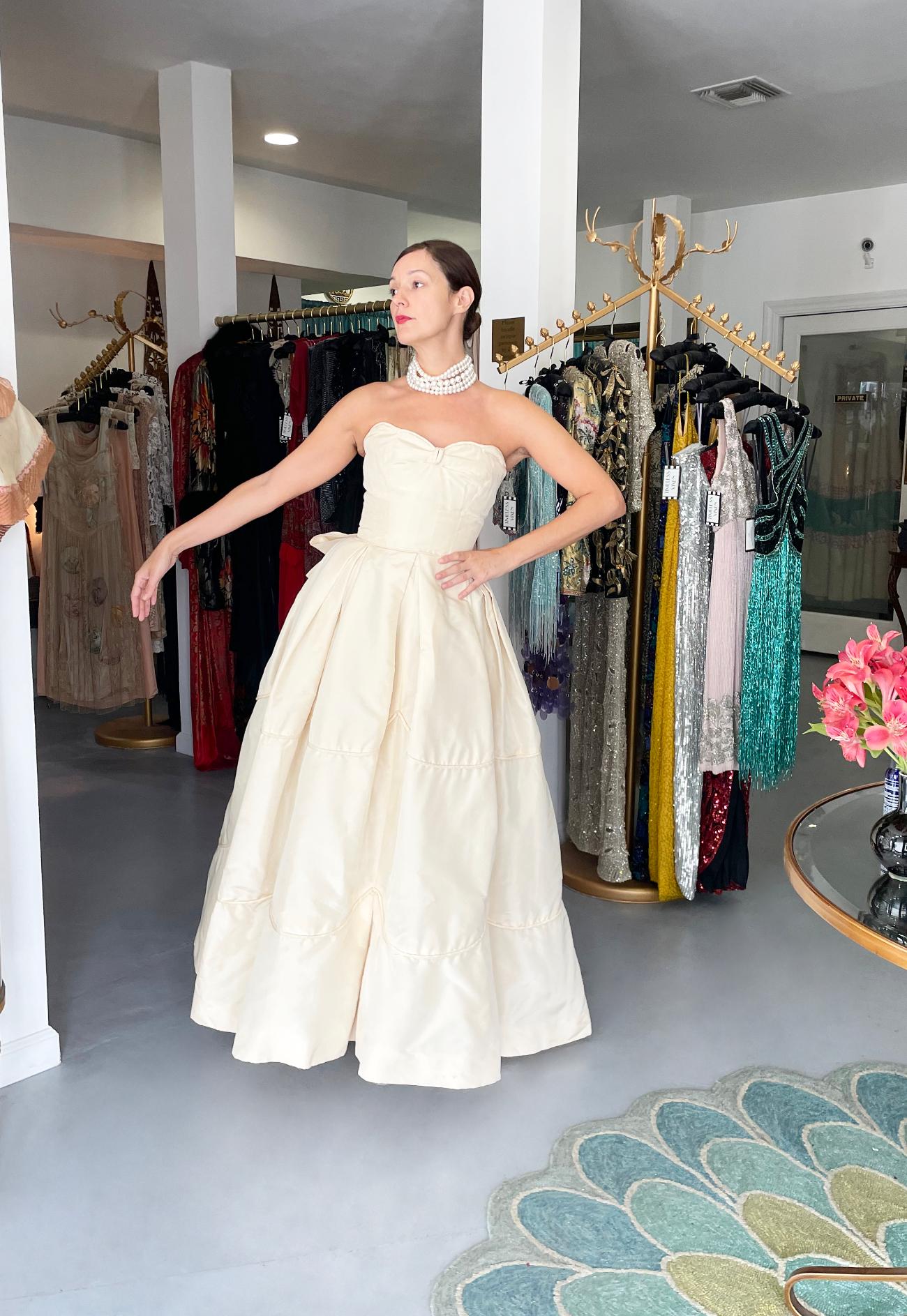 Vintage 1950s Rosalie Macrini Couture Cream Silk Strapless Bridal Wedding Gown 2