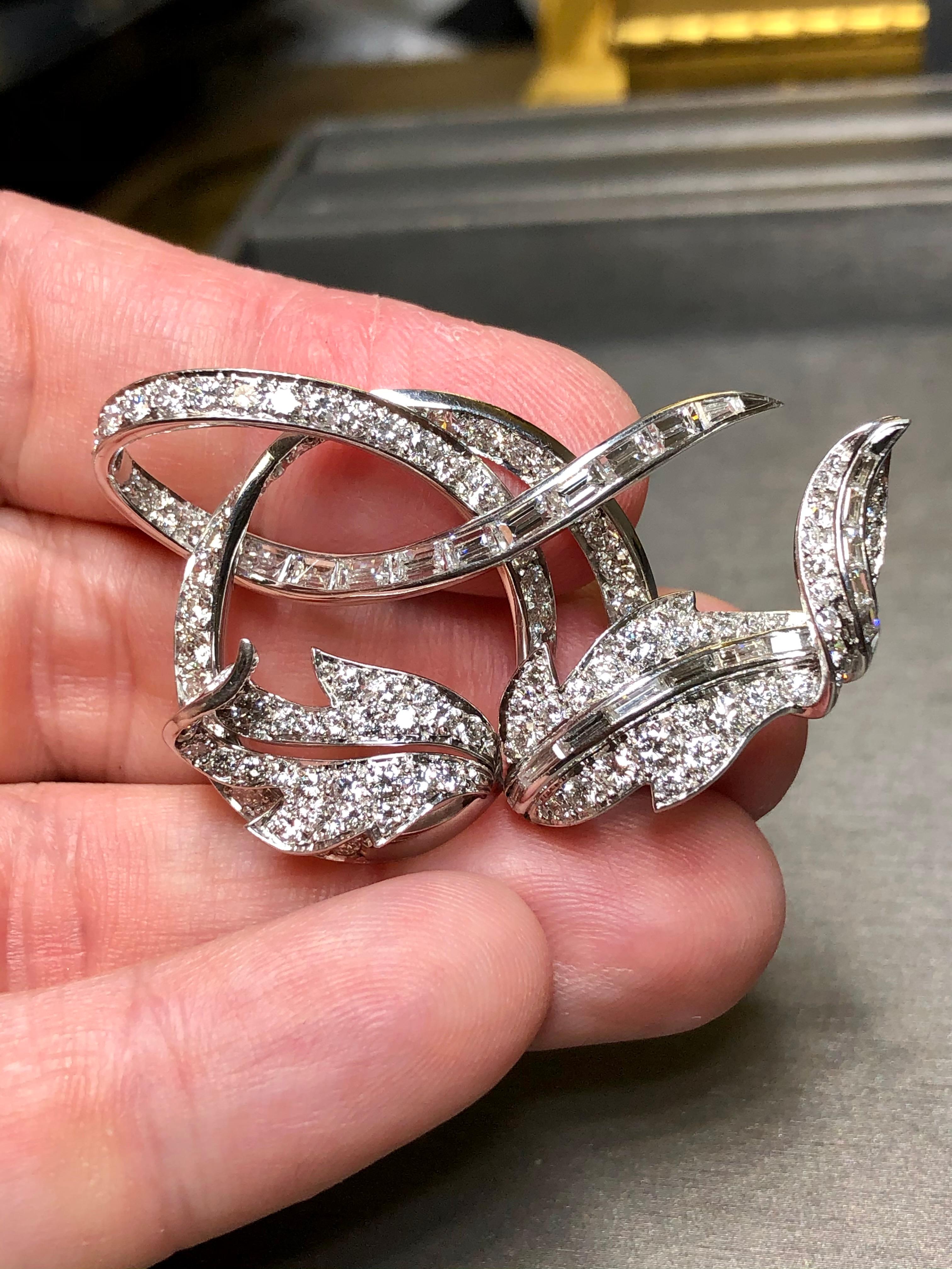 Vintage 1950’s RUSER Platinum Leaf Vine Baguette Round Diamond Brooch 5.83cttw In Good Condition For Sale In Winter Springs, FL