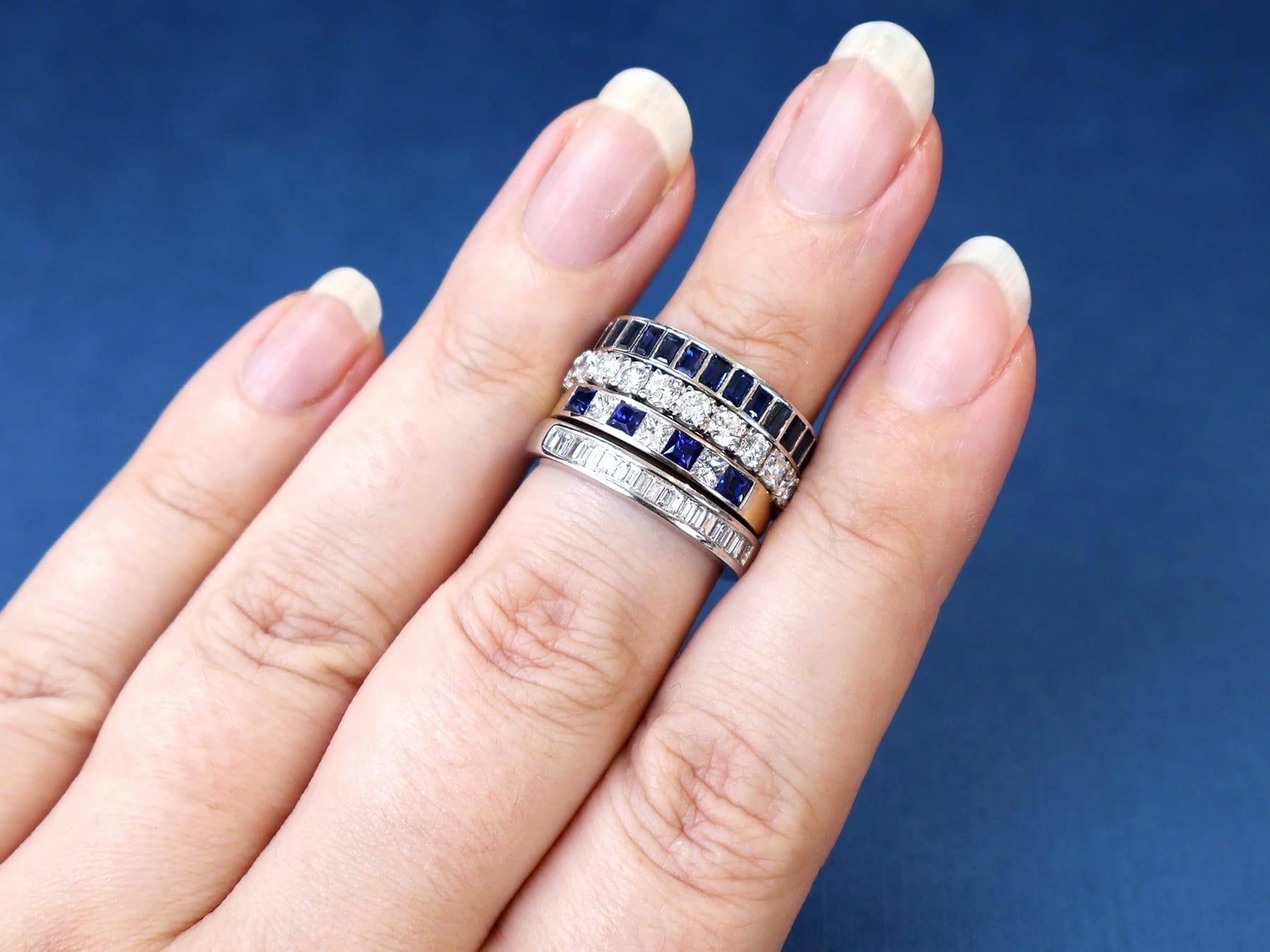 Anillo de cóctel vintage de oro amarillo con zafiro y diamantes de los años 1950 Corte princesa en venta