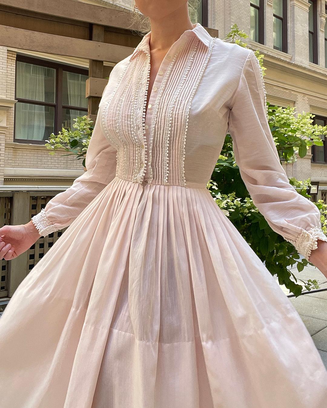  Hemdblusenkleid von L'AIGLON aus den 1950er Jahren im Zustand „Gut“ im Angebot in New York, NY
