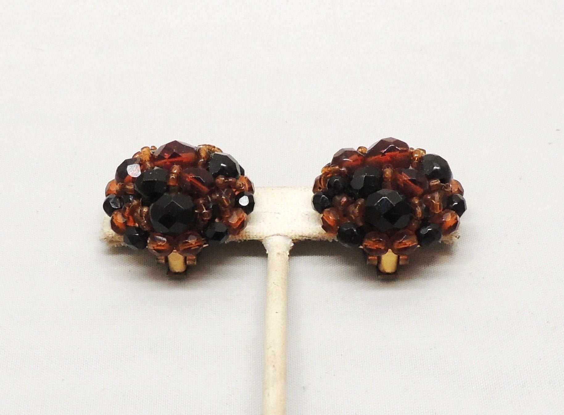 Vintage 1950s Signed Coppola e Toppo Italy Brown & Black Beaded Clip Earrings For Sale 1
