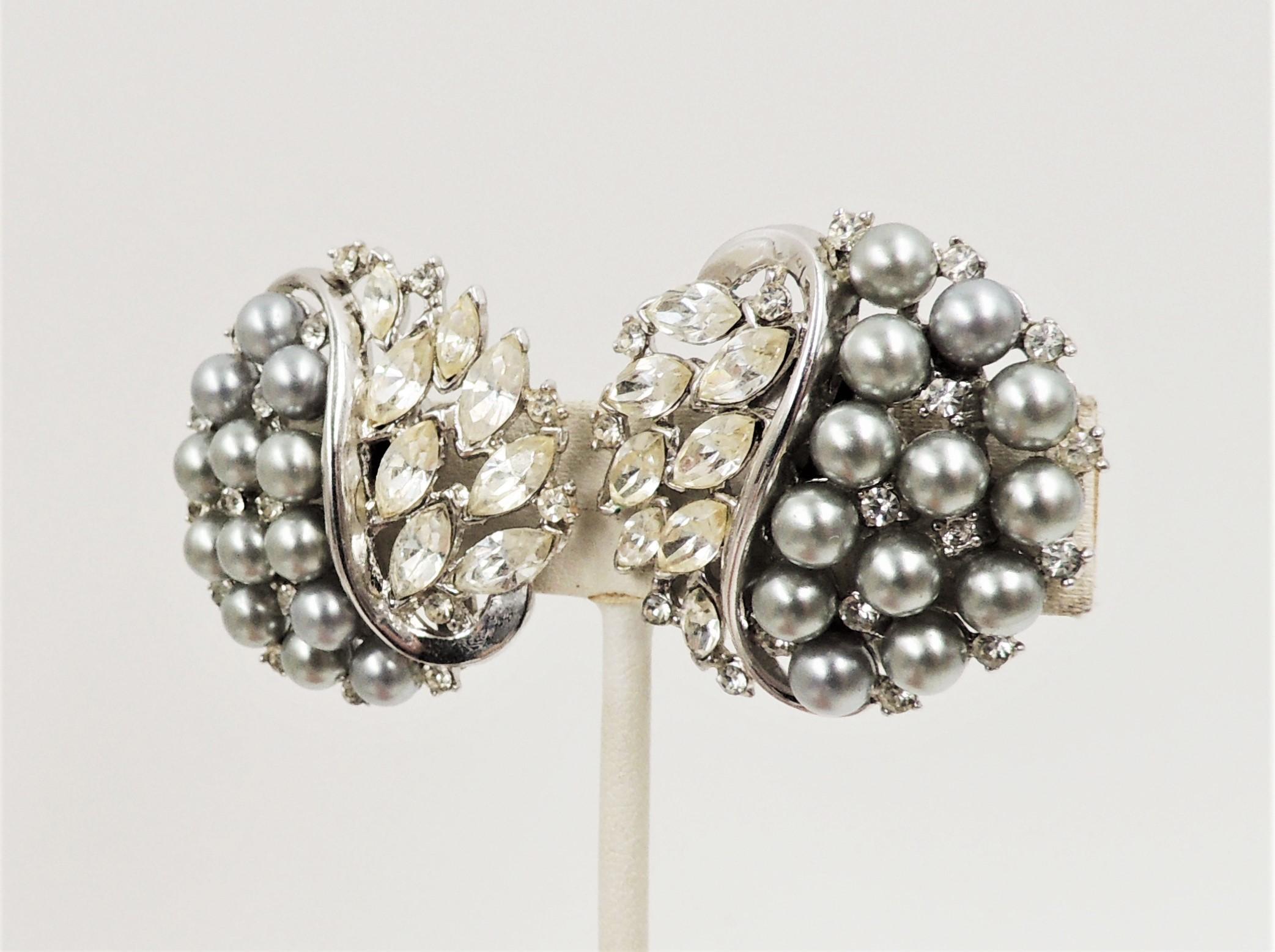 Vintage 1950s Signed Crown Trifari Faux-Black Pearl & Rhinestone Clip Earrings For Sale 1