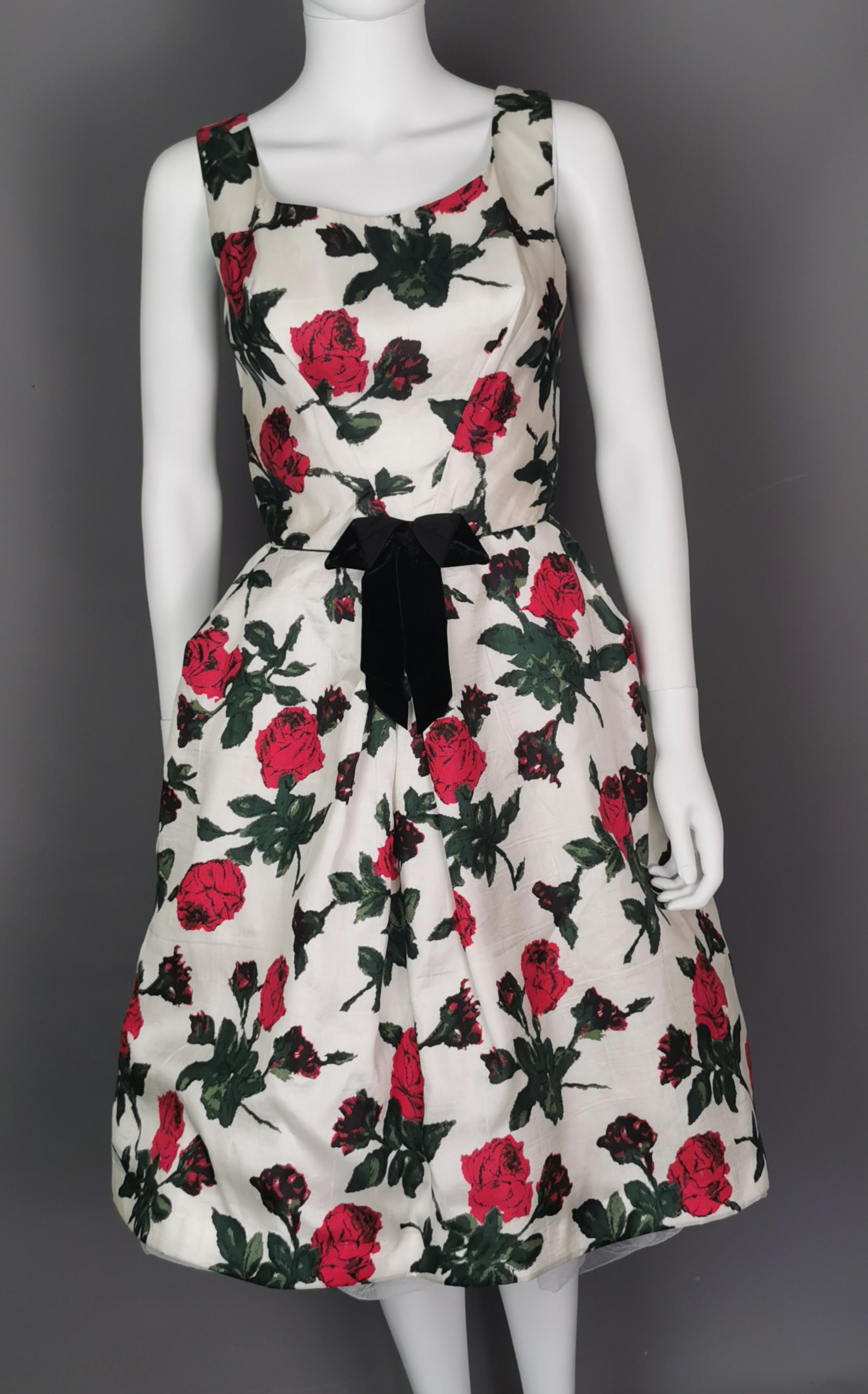 Vintage 1950s silk Rose print dress  6