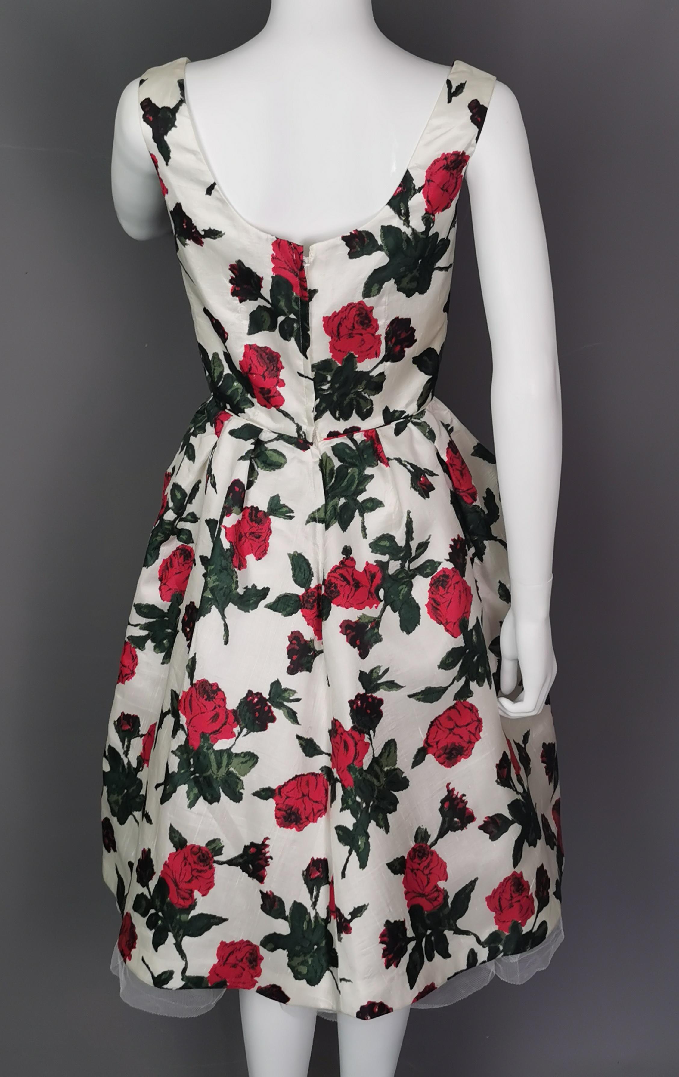 Vintage 1950s silk Rose print dress  11
