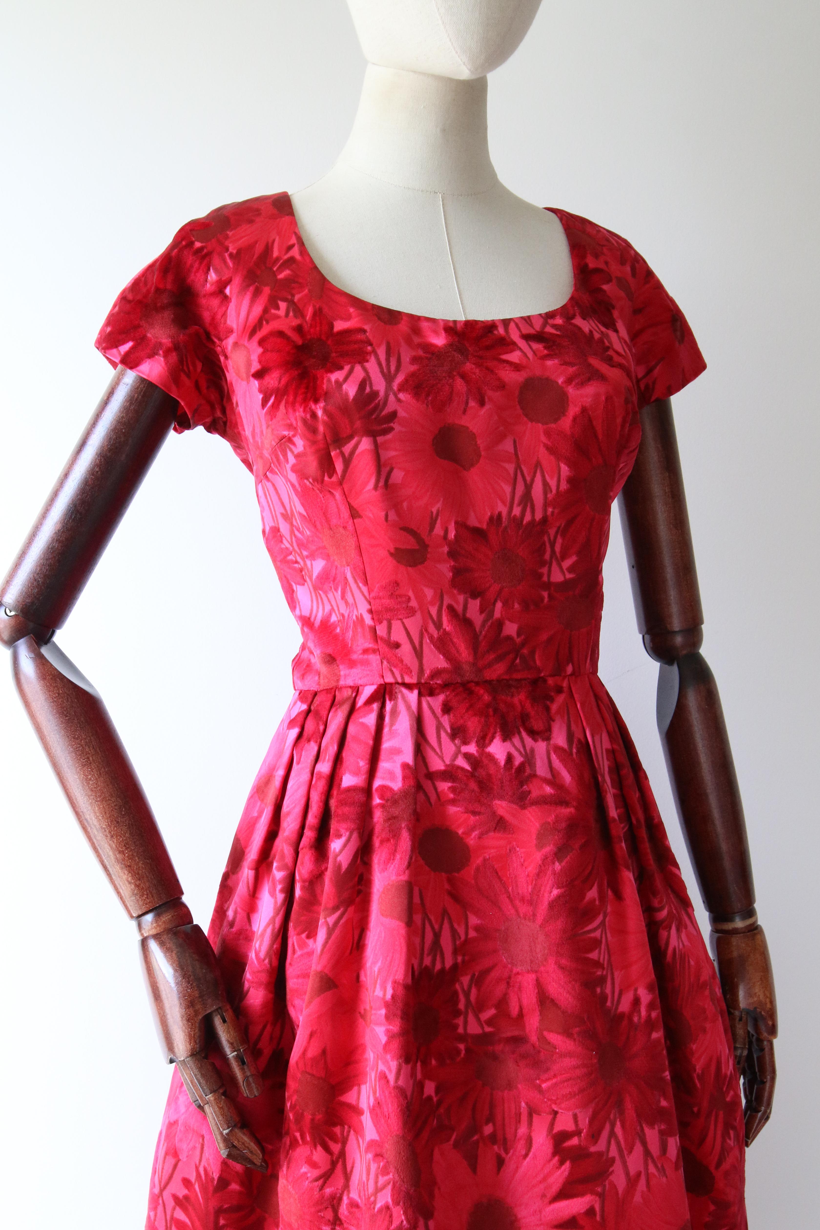 Vintage 1950's Silk Velvet and Satin pink floral dress satin dress UK 8 US 4 For Sale 3