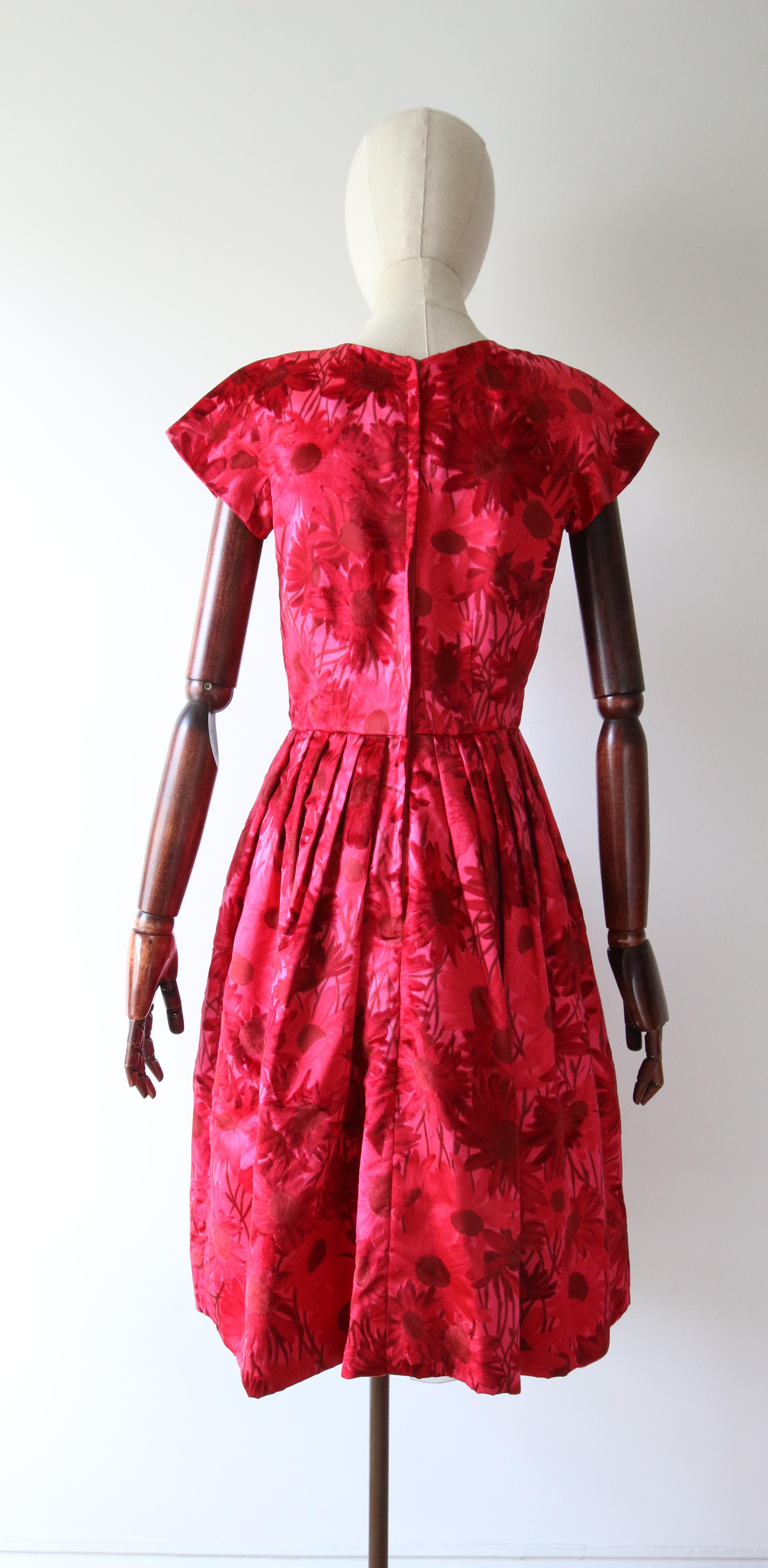 Vintage 1950's Silk Velvet and Satin pink floral dress satin dress UK 8 US 4 For Sale 5