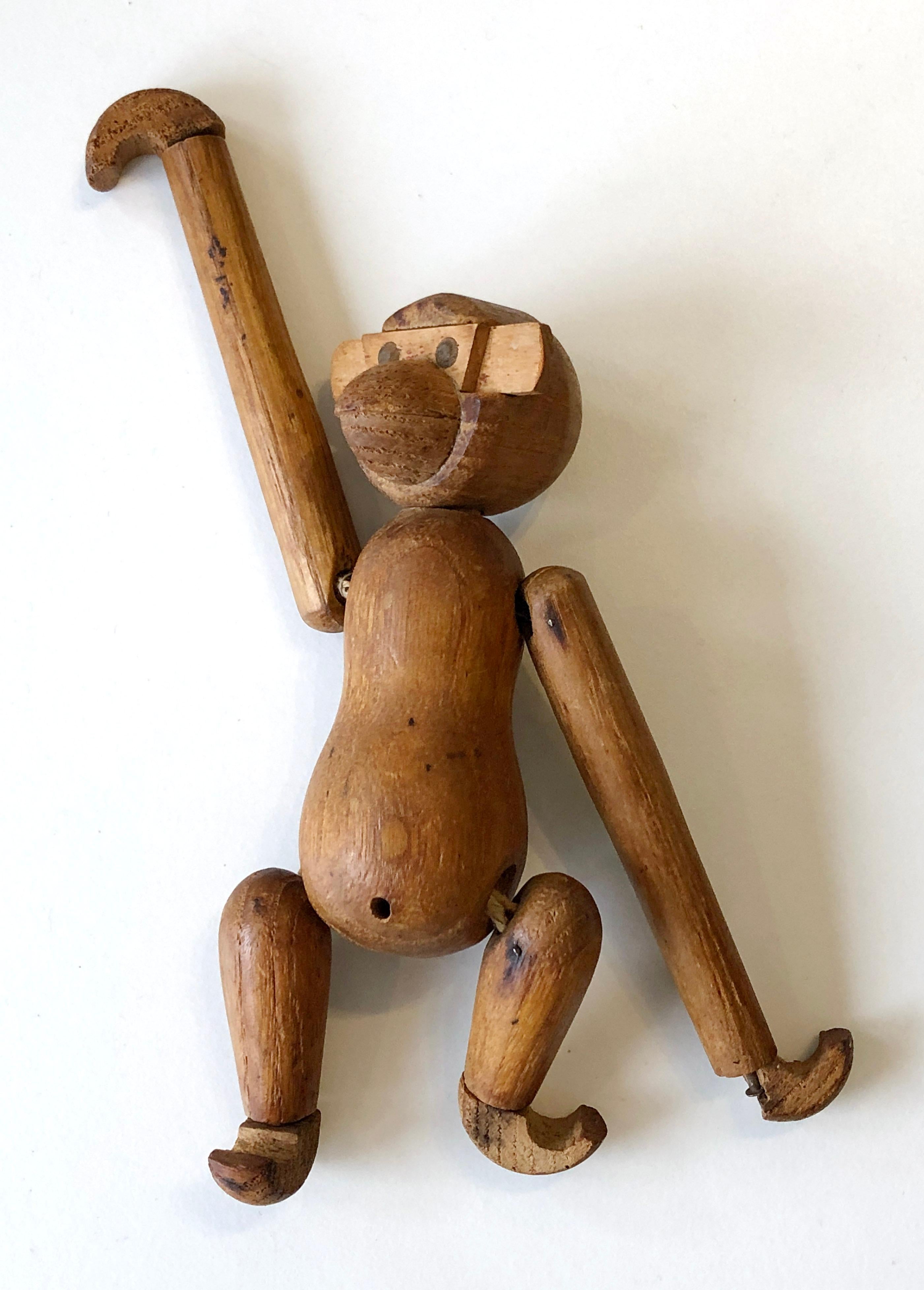 Vintage 1950's small wooden monkey - Kay Bojesen style For Sale 1