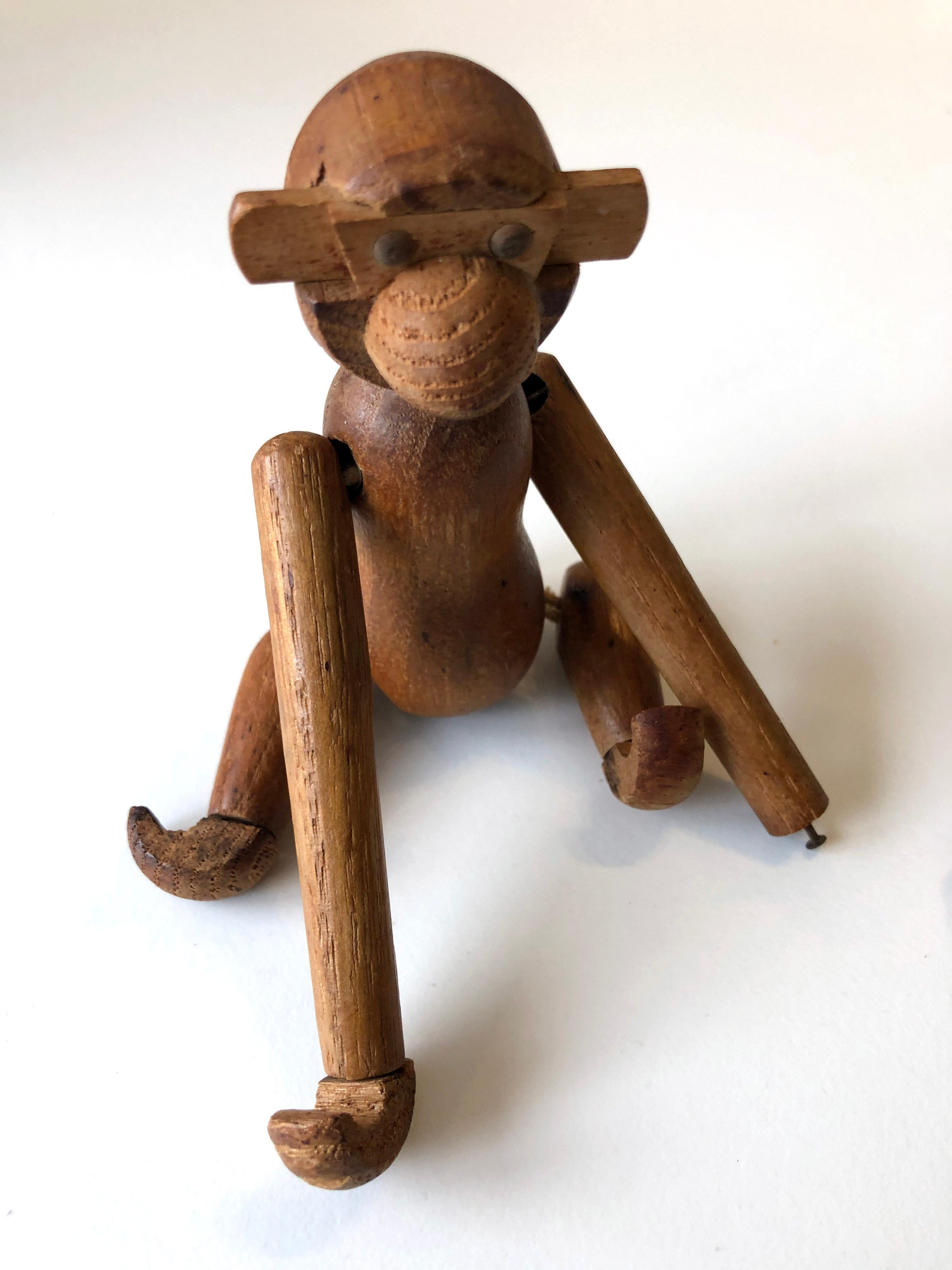 Petit singe en bois vintage des années 1950, style Kay Bojesen en vente 5