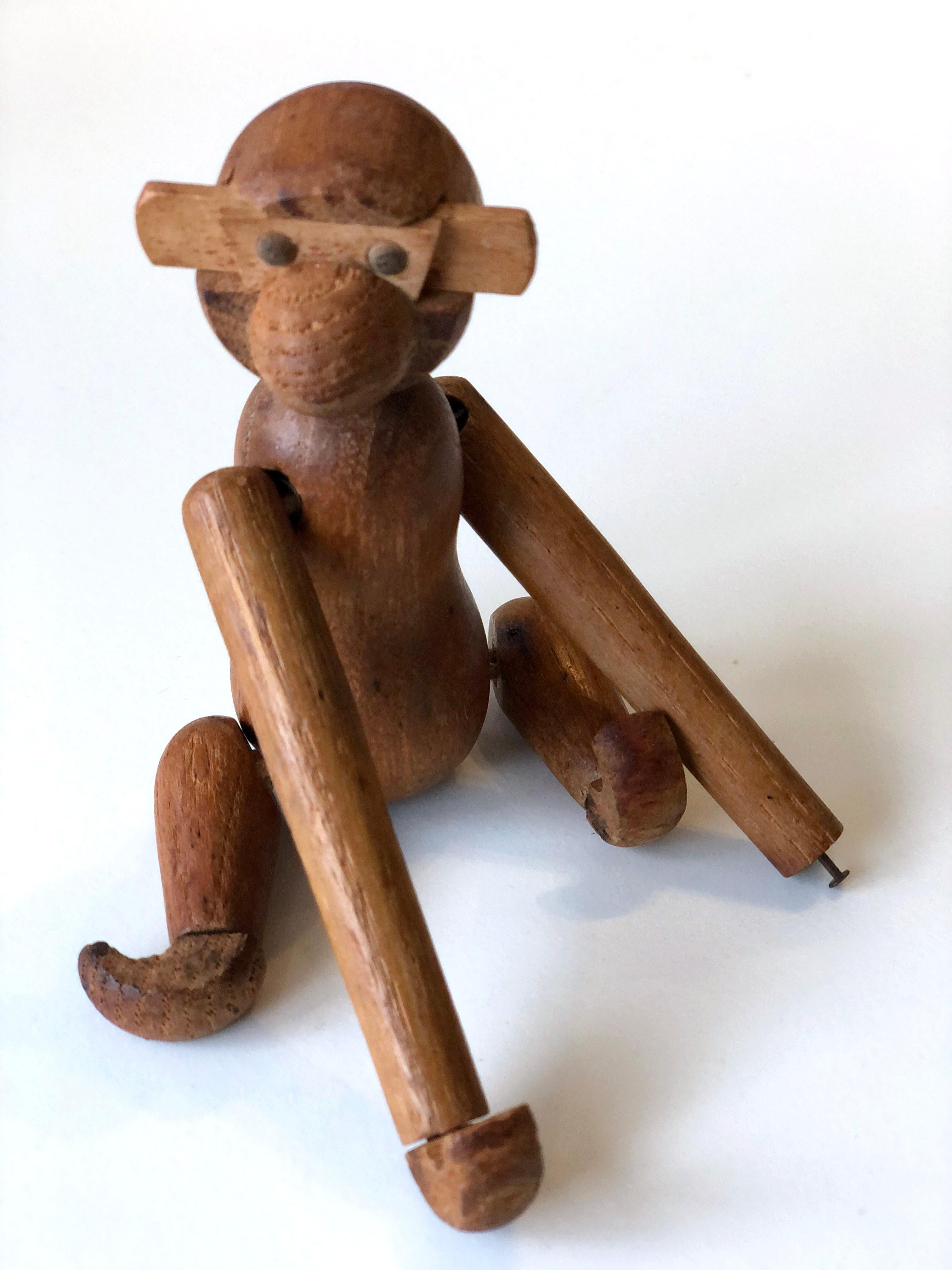 Vintage 1950's small wooden monkey - Kay Bojesen style For Sale 5