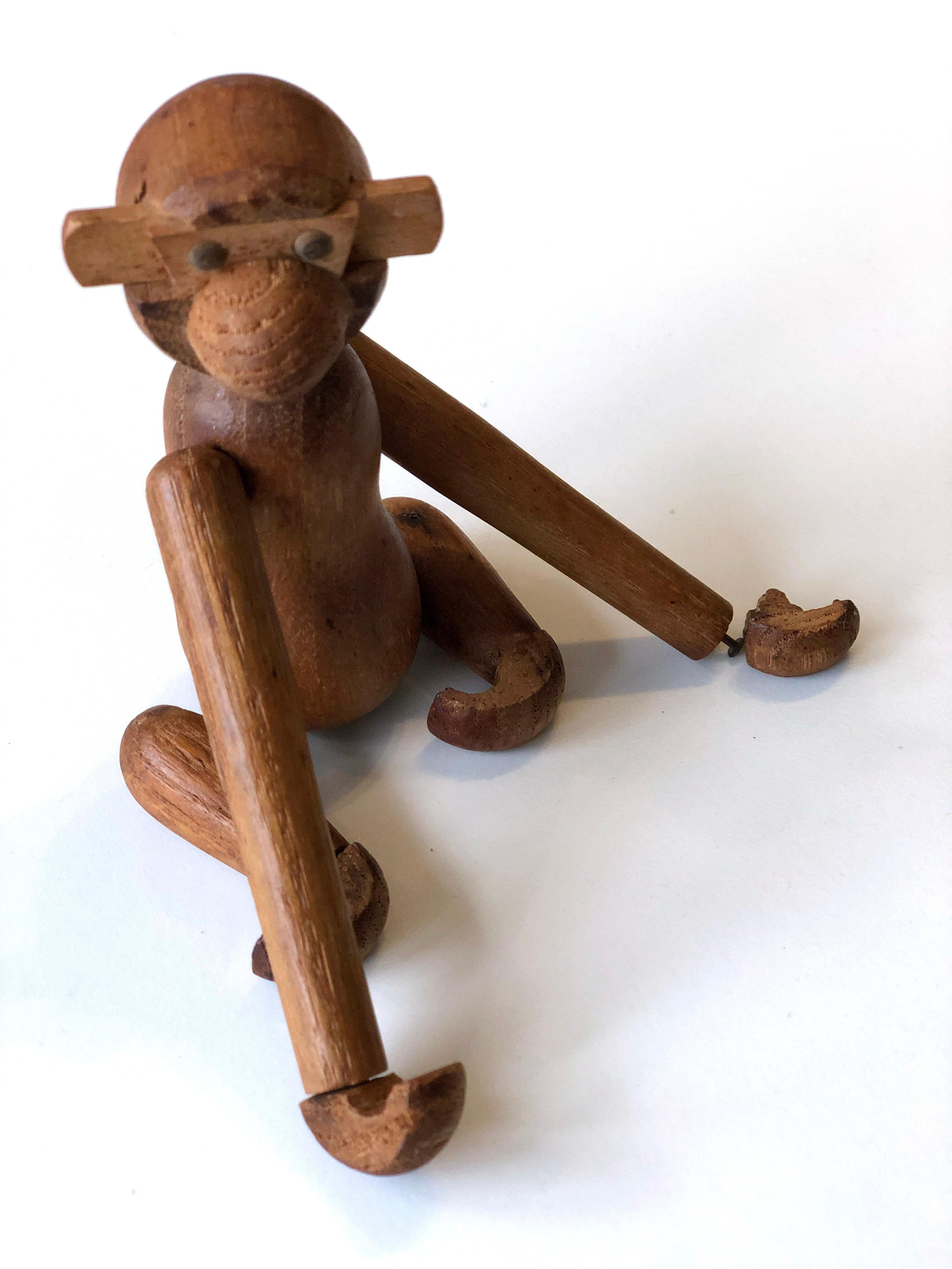 Vintage 1950's small wooden monkey - Kay Bojesen style For Sale 6