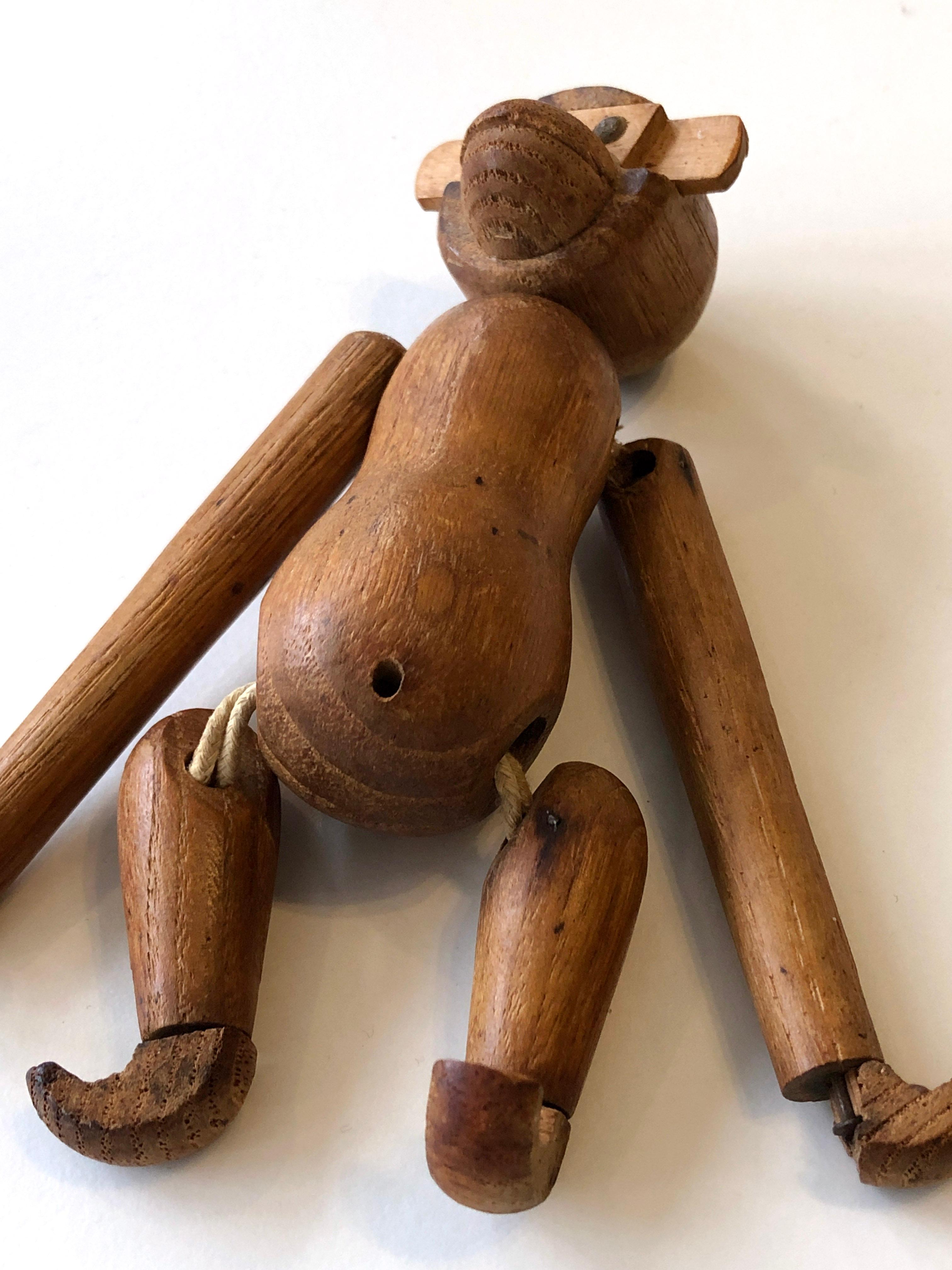 Hardwood Vintage 1950's small wooden monkey - Kay Bojesen style For Sale