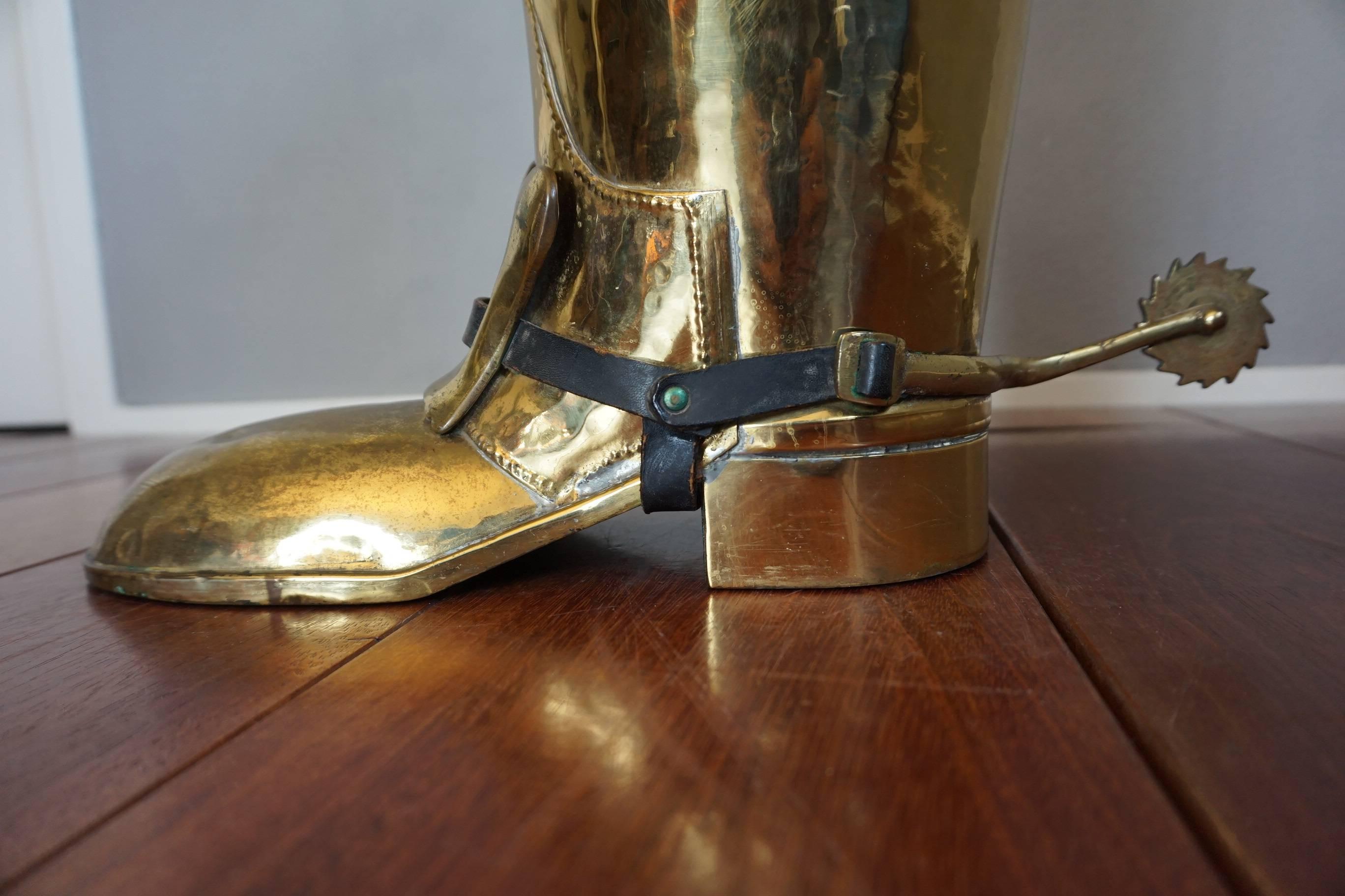 English Vintage 1950s Spurred Brass Horse Back Riding or Knight Boot Umbrella Stand