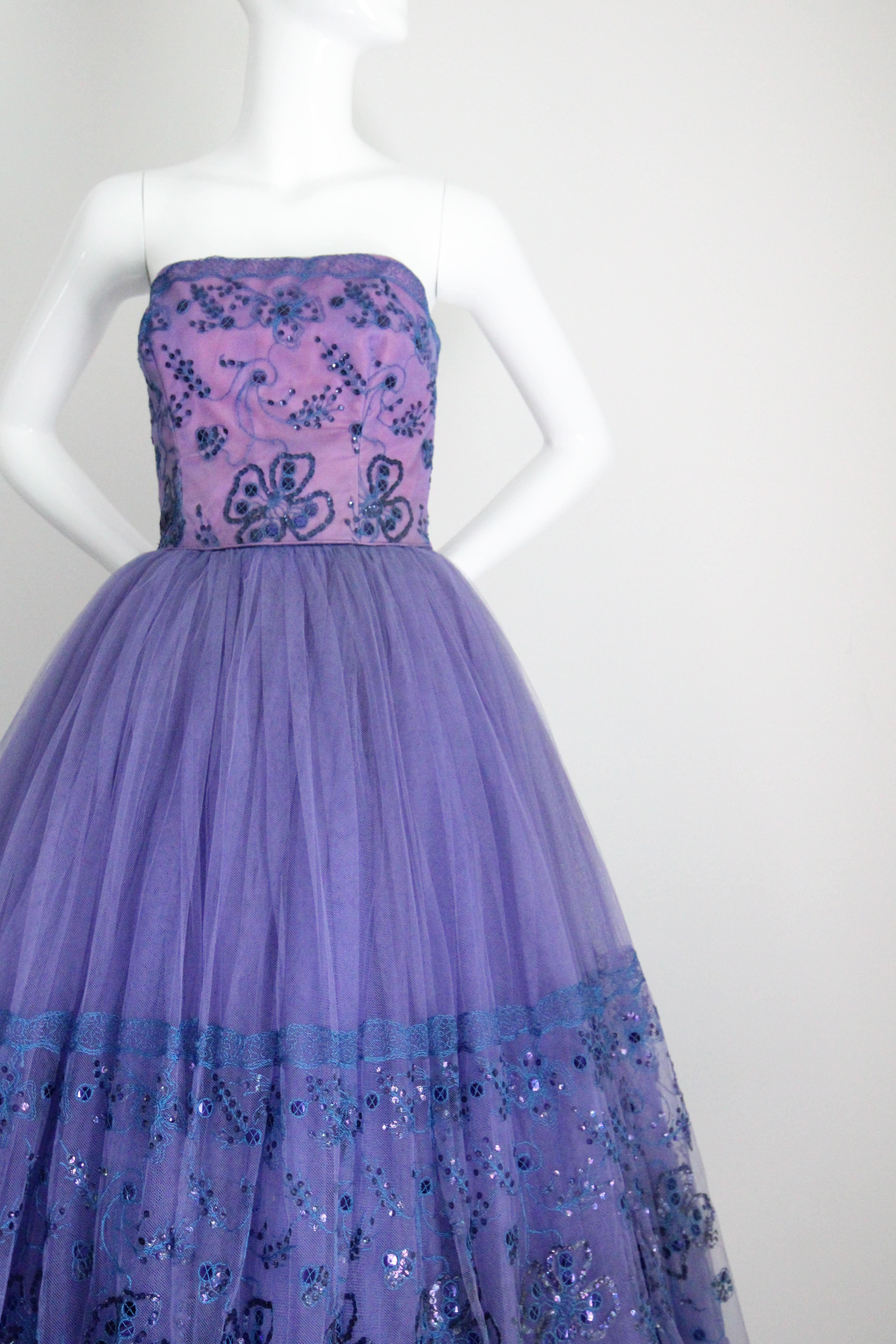 Abito da sera in tulle senza spalline vintage anni '50 Mary Carter UK 6 US 2 In condizioni buone in vendita a Cheltenham, GB