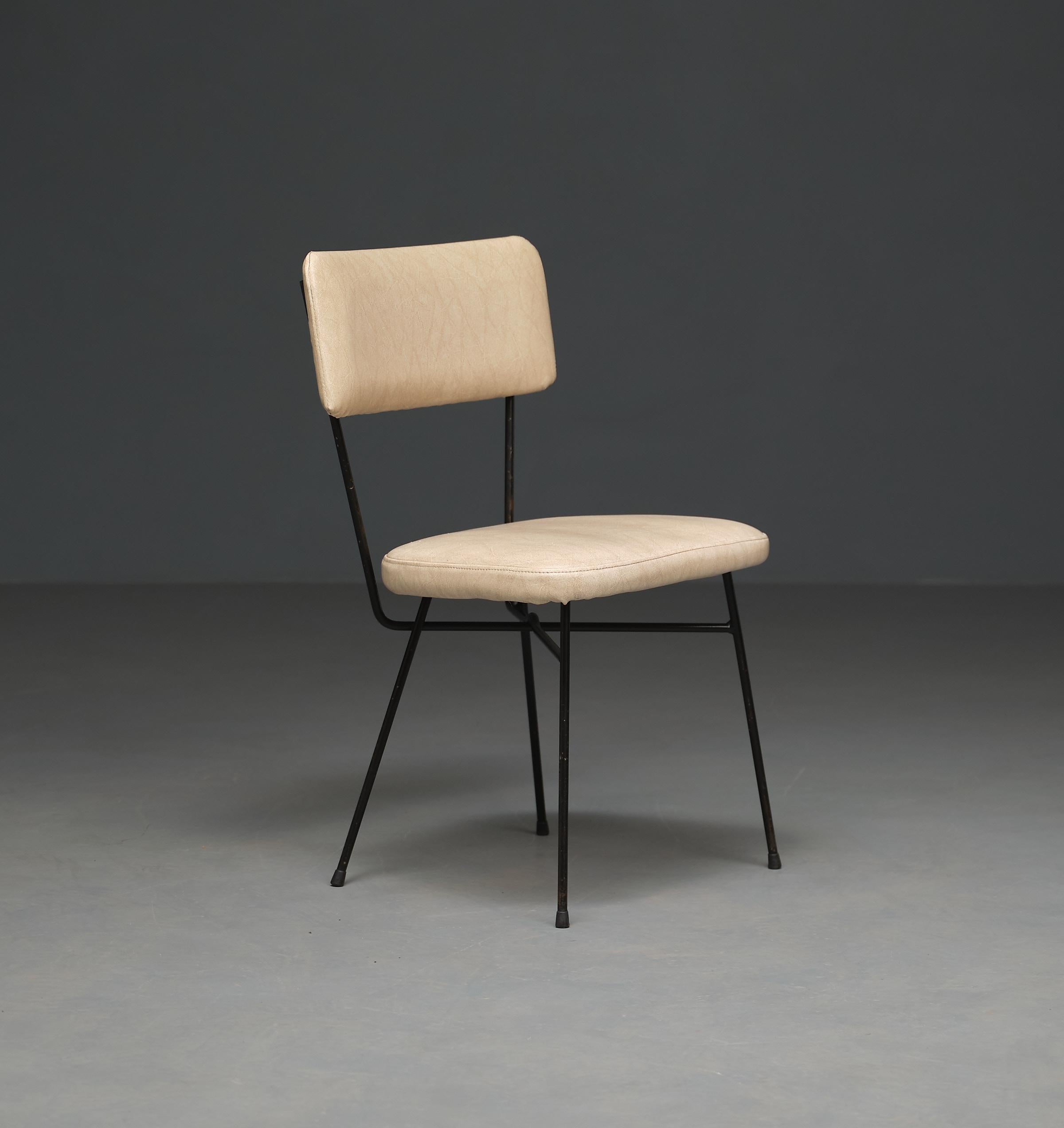 Milieu du XXe siècle Vintage 1950s Studio BBPR Design Chairs for Arflex with Iron Frame en vente