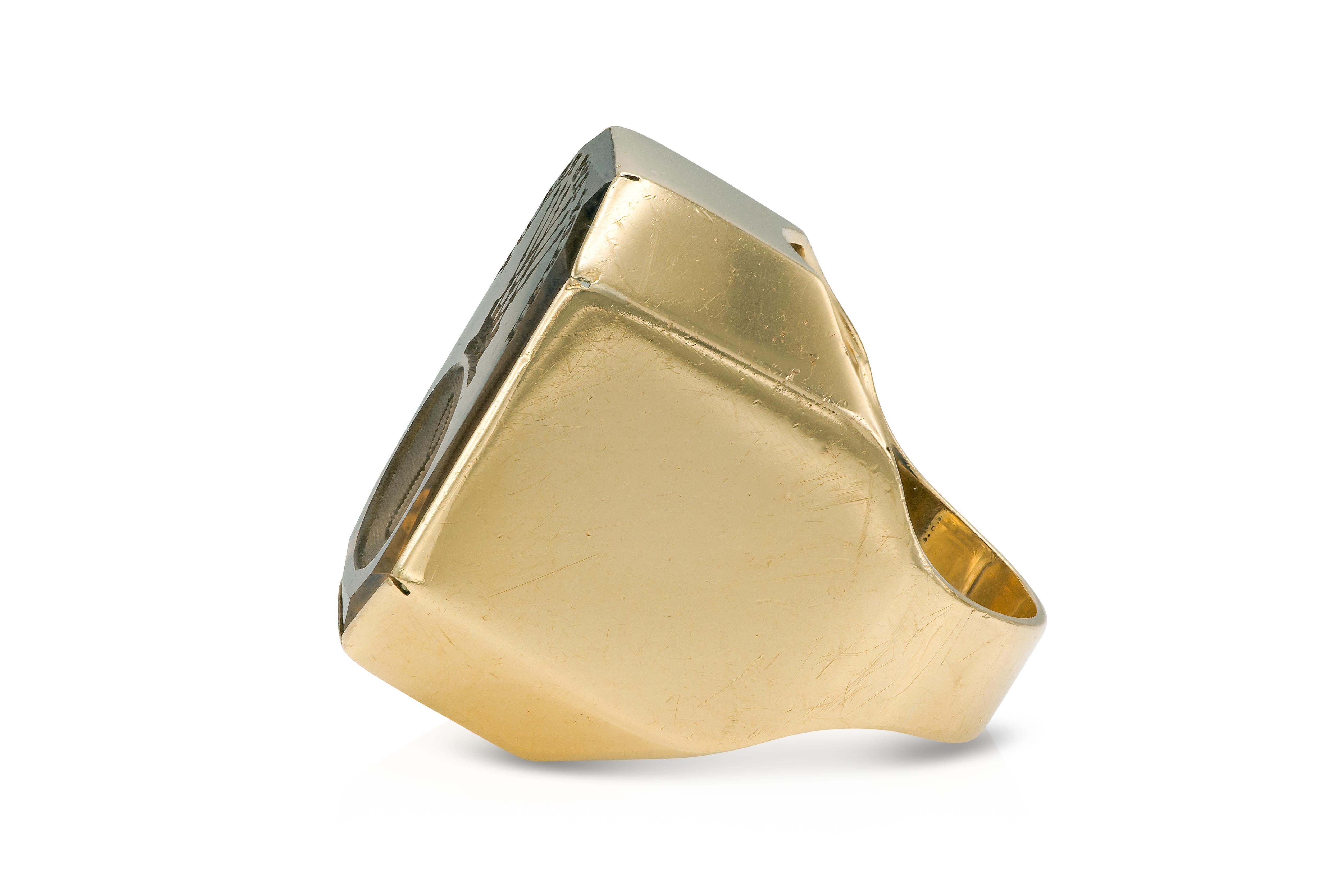 Quadrato Anello Topazio Intaglio Vintage By 1950 in vendita