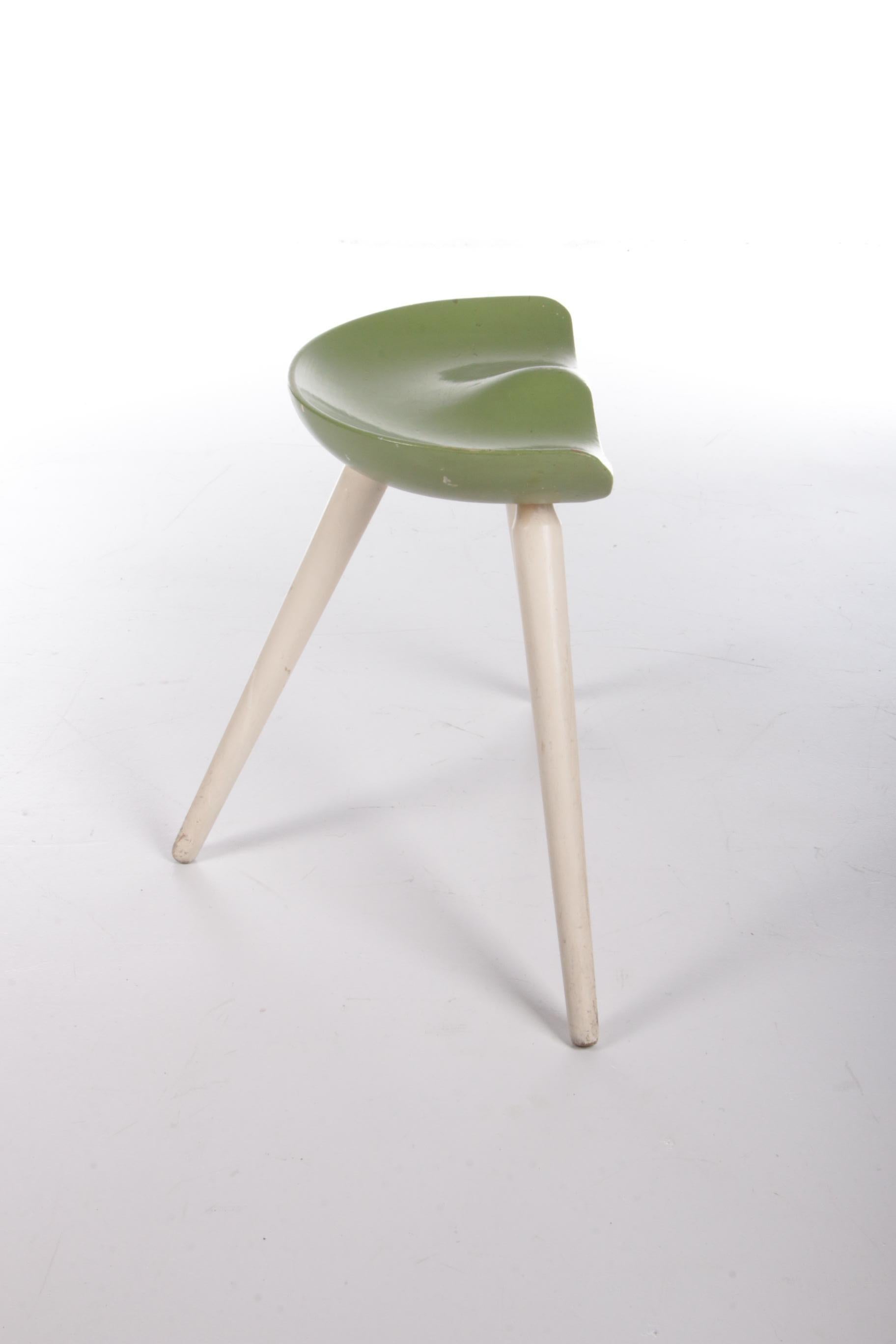 Vintage 1950s Tripod Stool by Mogens Lassen In Good Condition In Oostrum-Venray, NL