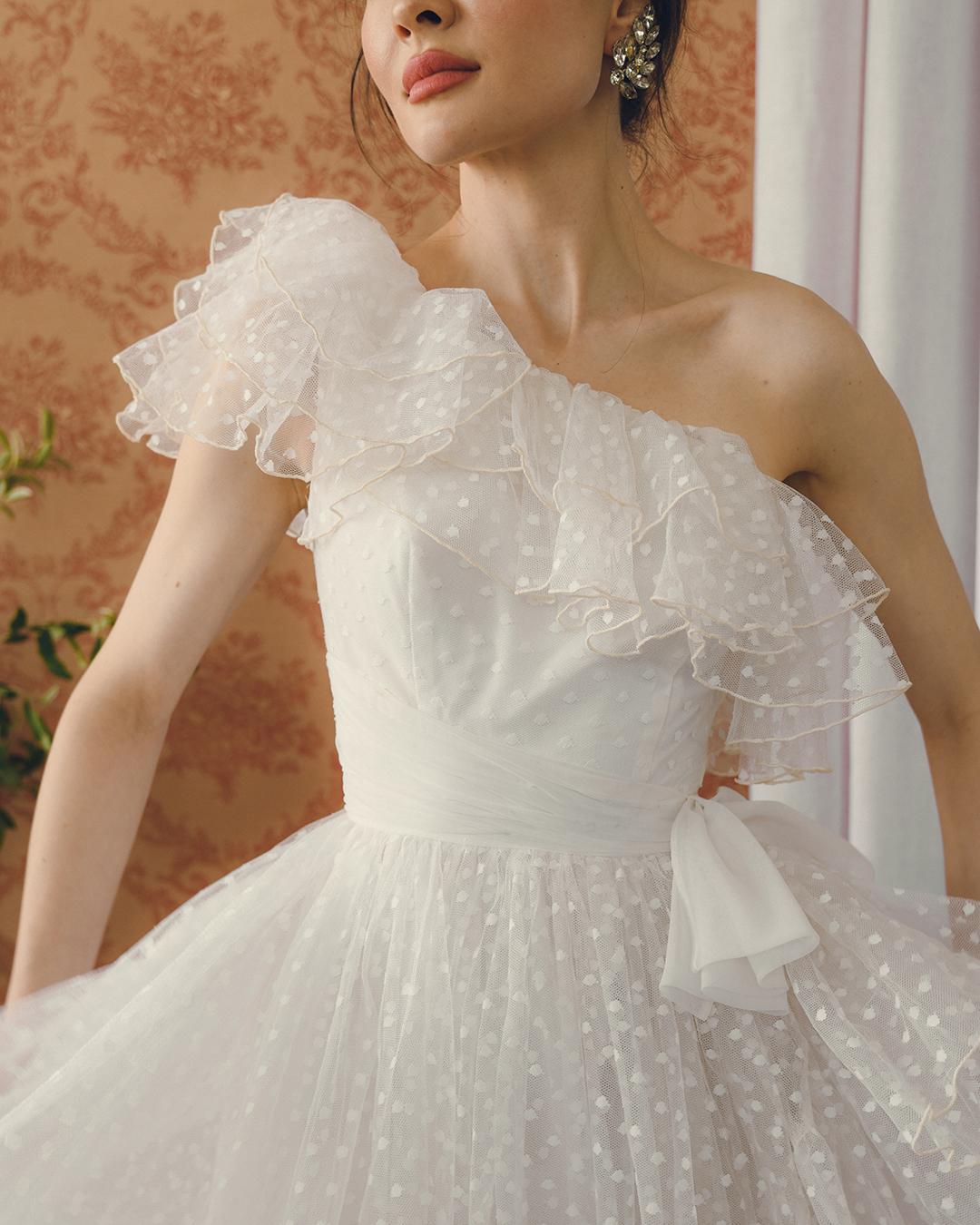 Vintage 1950s Tulle One-Shoulder Gown For Sale 5