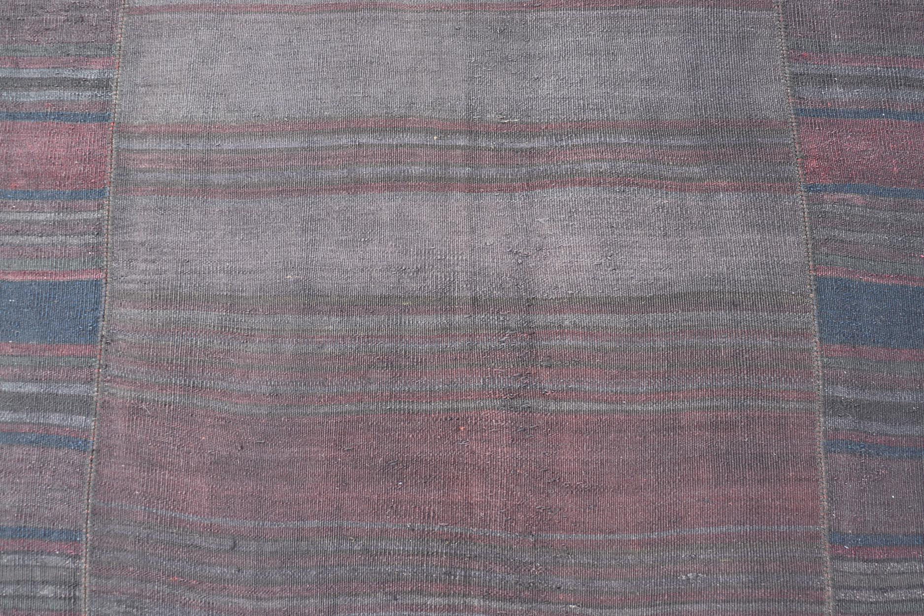 Tissé à la main Rug &/O Kilim Turc des années 50 avec un design harmonieux 12'5
