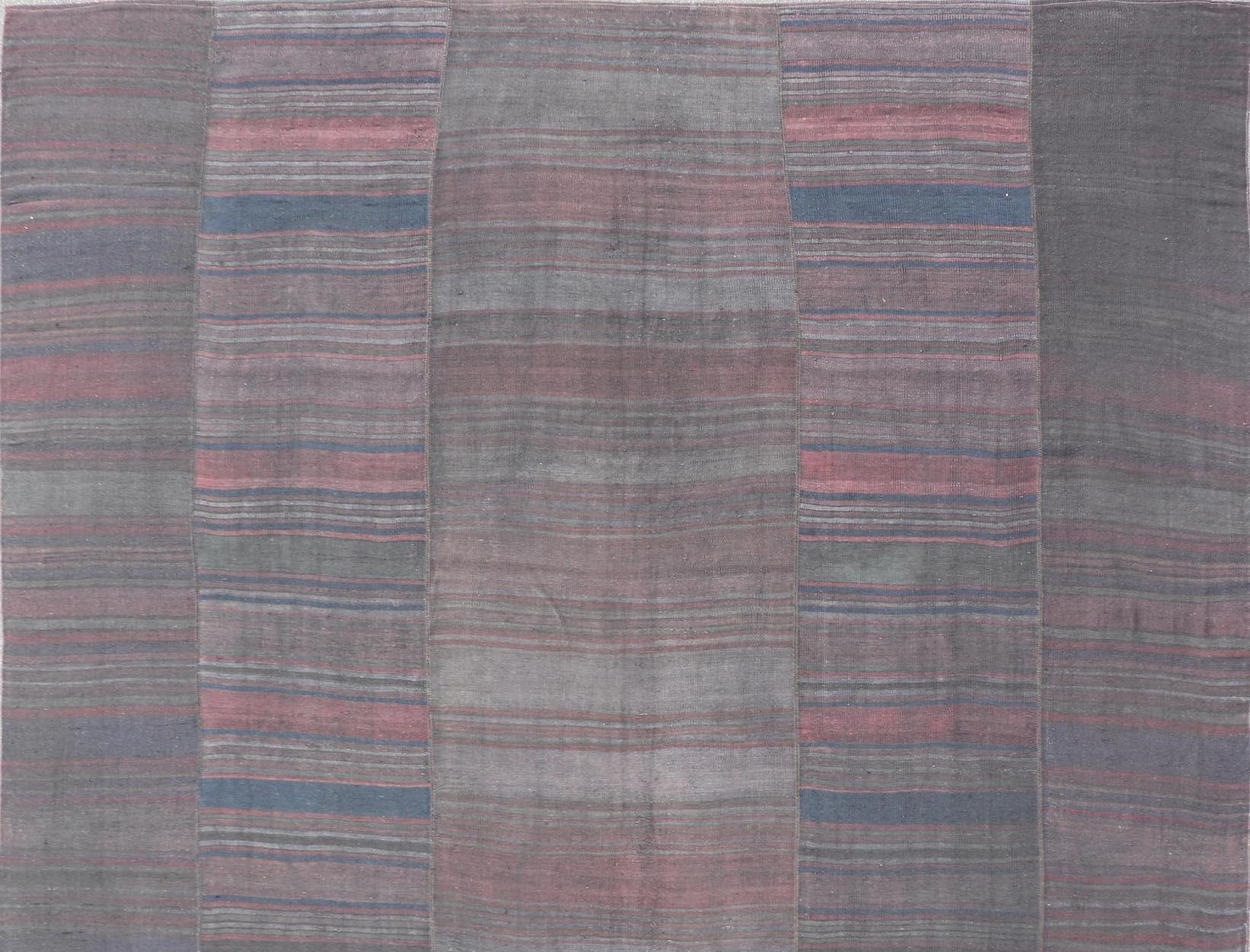 Rug &/O Kilim Turc des années 50 avec un design harmonieux 12'5