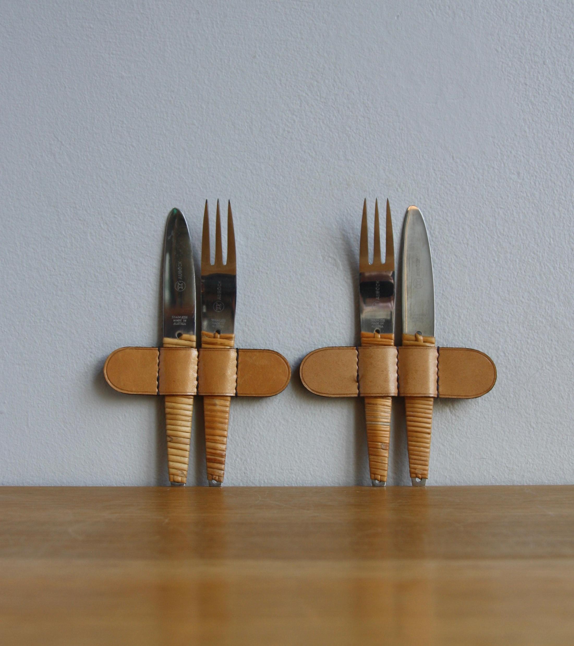Mid-Century Modern Vintage 1950s Deux ensembles de couteaux et fourchettes Carl Auböck en vente